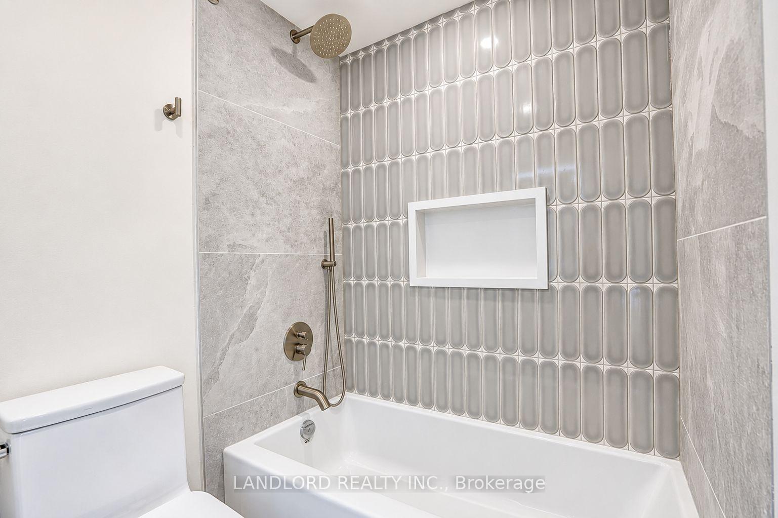 Photo 11 of Unit 4, 92 Neville Park Boulevard, Toronto, The Beaches — HOMEH