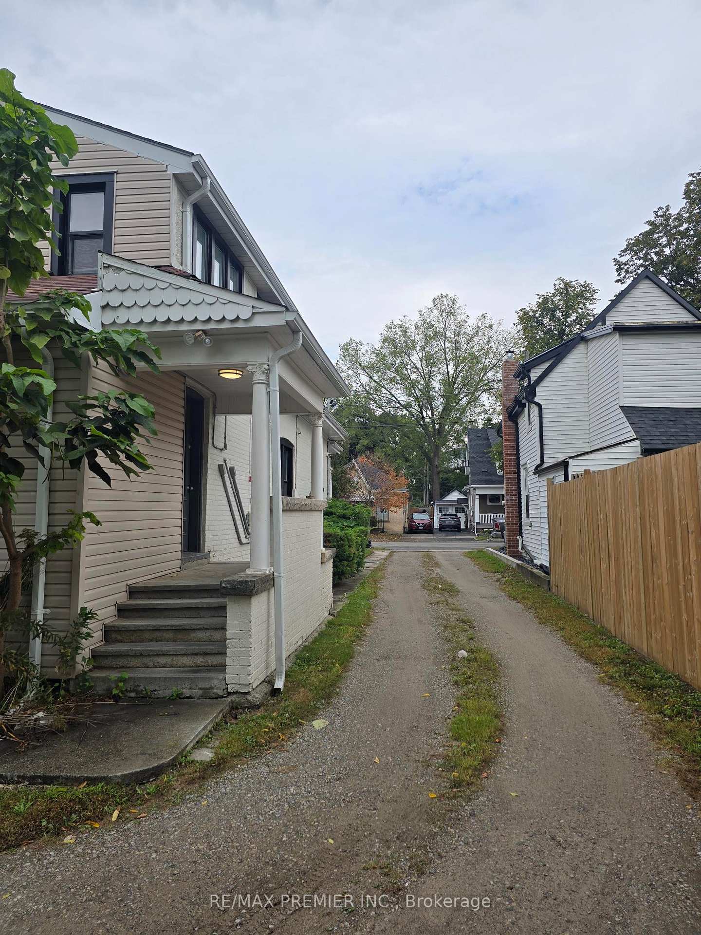 Photo 22 of 95 Cayuga Street, Brantford, Eagle Place East — HOMEH