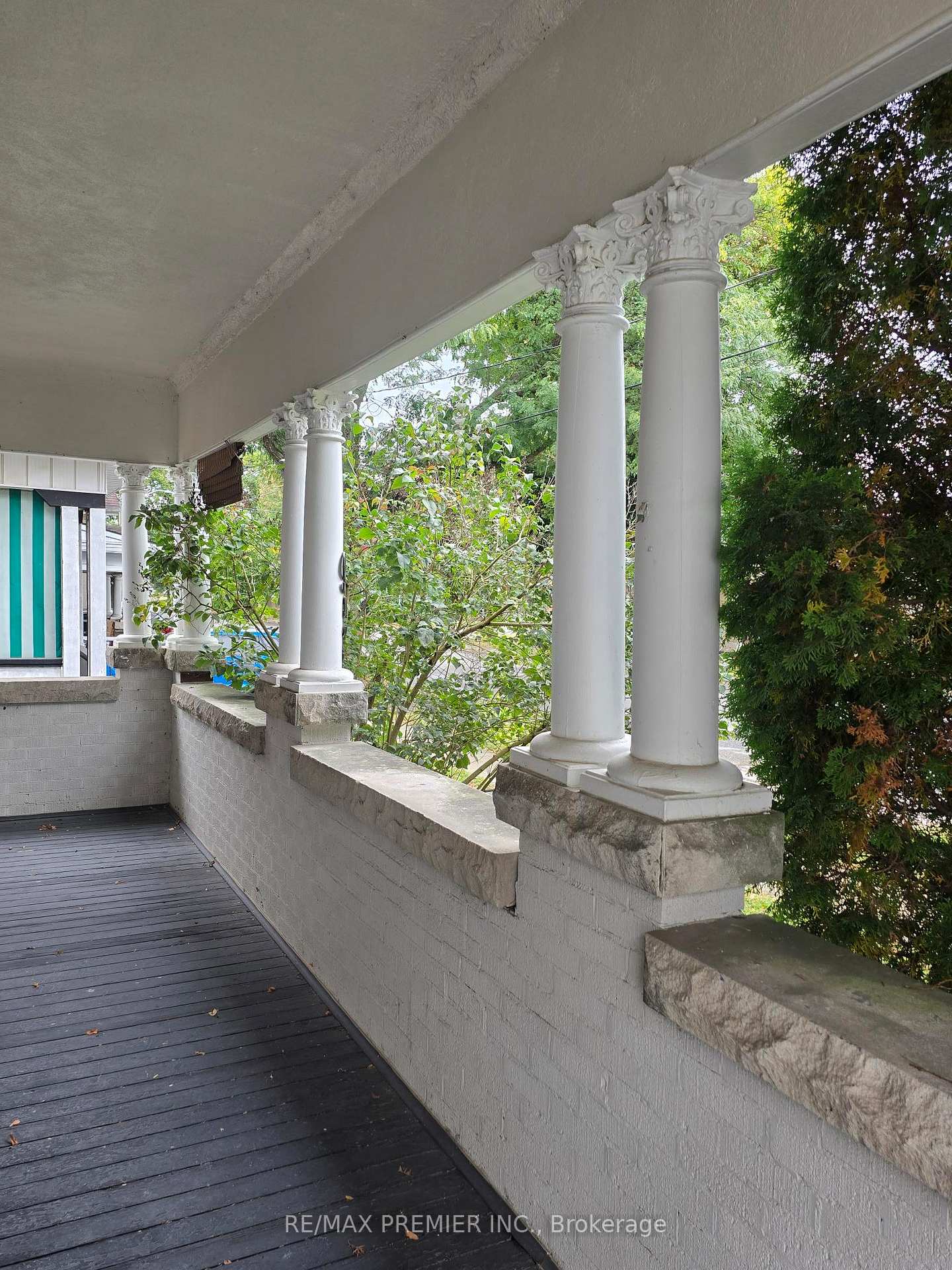 Photo 6 of 95 Cayuga Street, Brantford, Eagle Place East — HOMEH