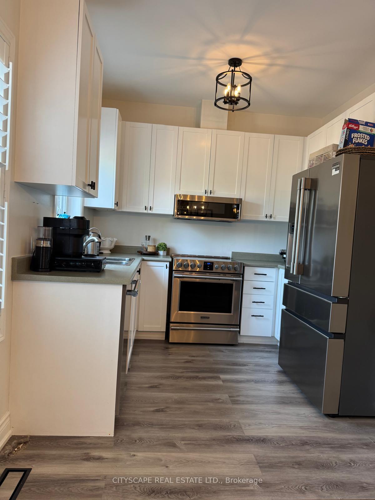 Photo 6 of 76 Easthampton Road, Hamilton, Stoney Creek — HOMEH