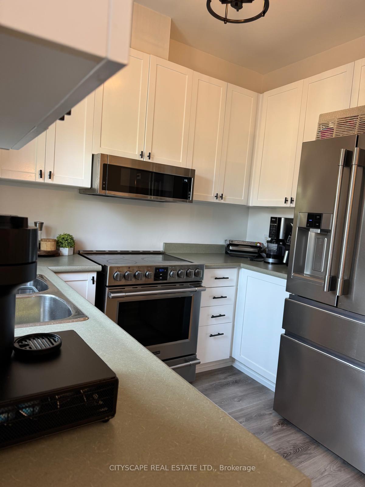 Photo 7 of 76 Easthampton Road, Hamilton, Stoney Creek — HOMEH