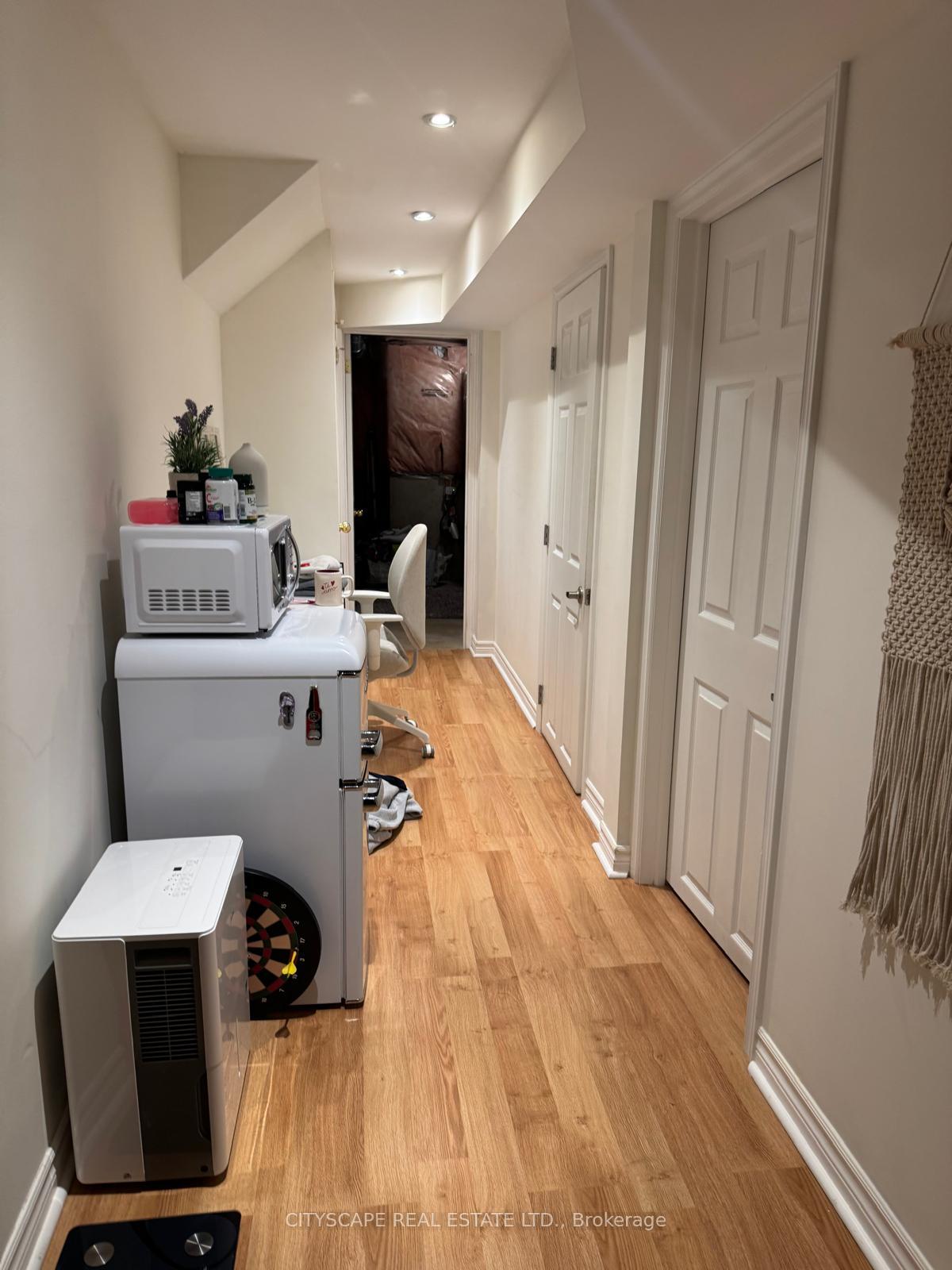 Photo 16 of 76 Easthampton Road, Hamilton, Stoney Creek — HOMEH