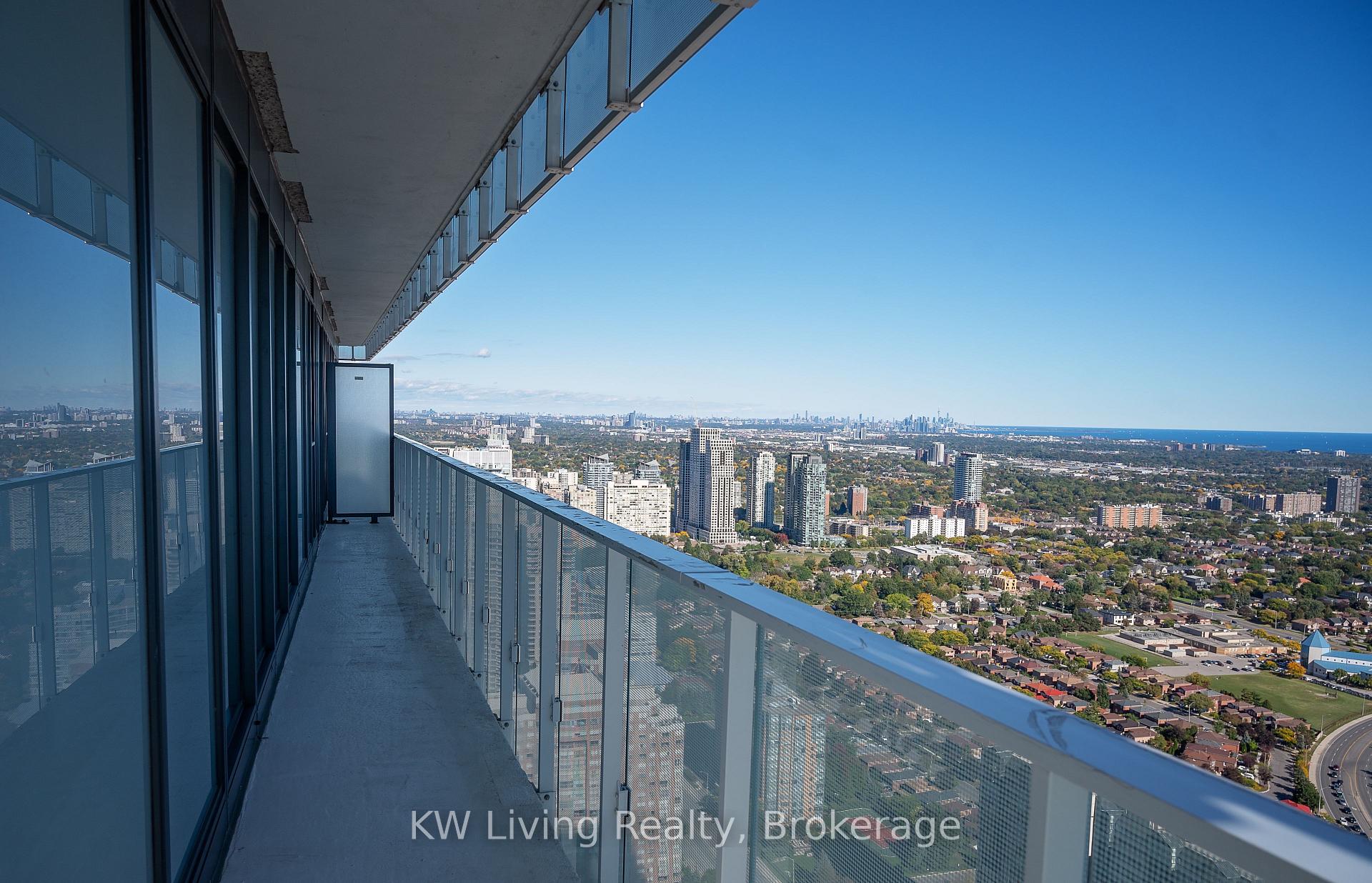 Photo 2 of Unit 4404, 3900 Confederation Parkway, Mississauga, City Centre — HOMEH