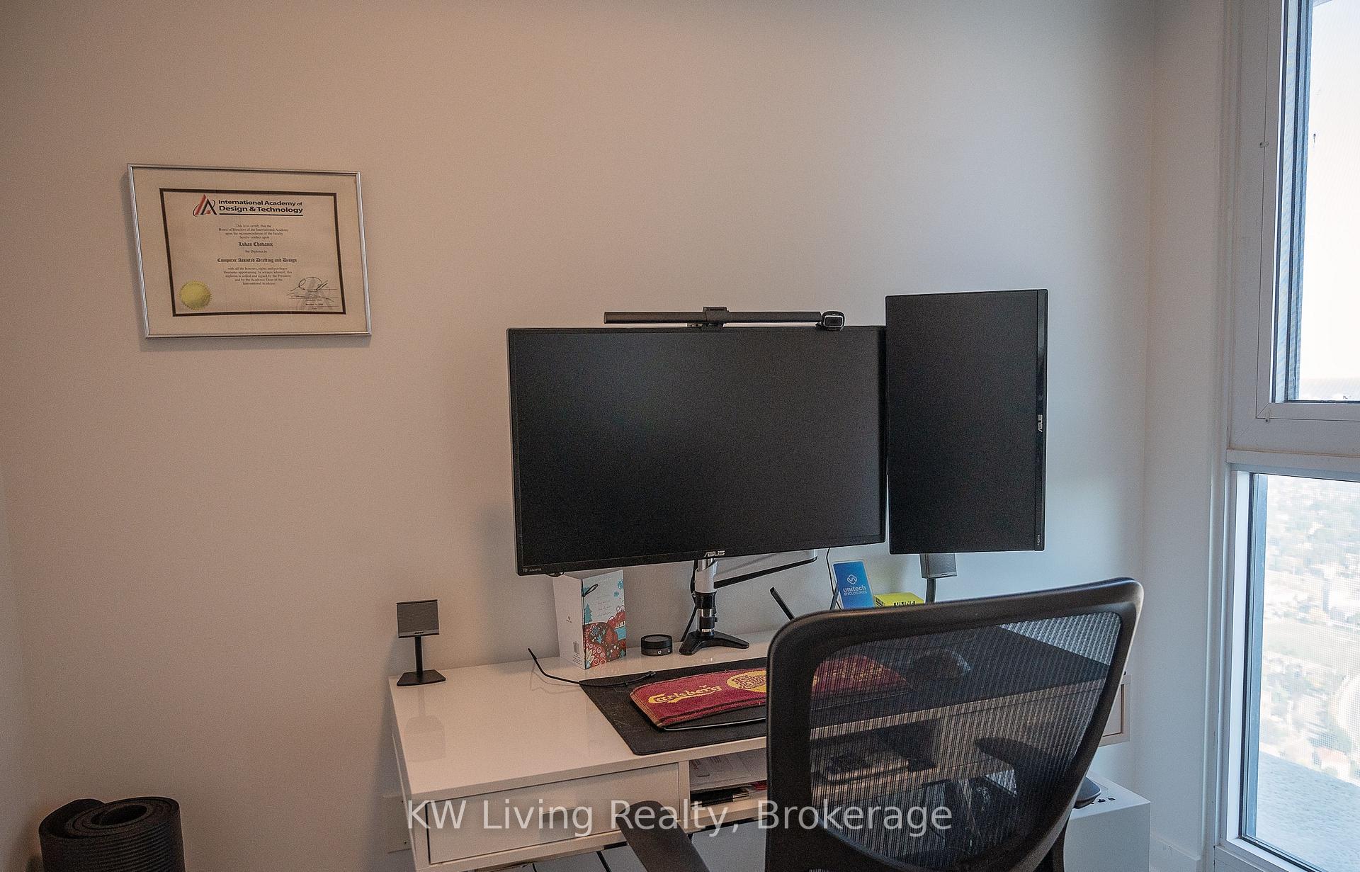 Photo 11 of Unit 4404, 3900 Confederation Parkway, Mississauga, City Centre — HOMEH