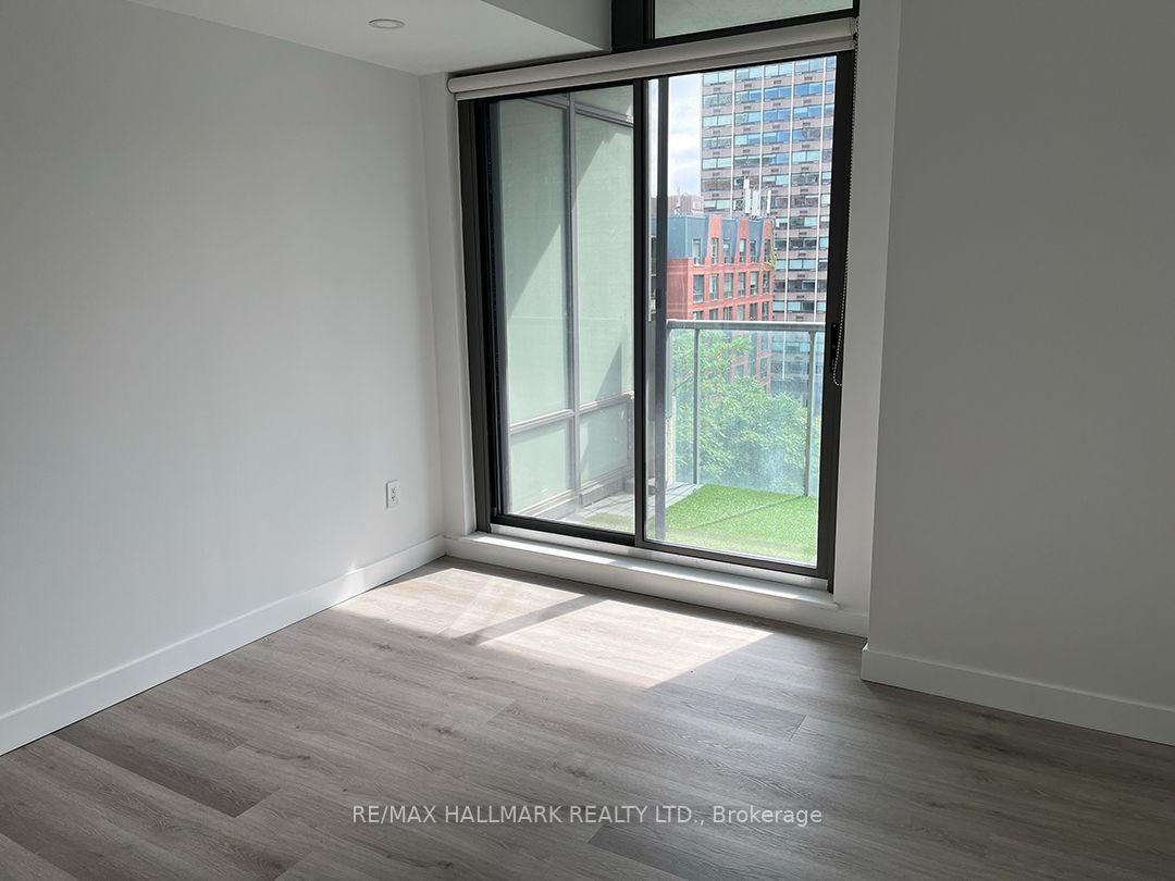 Photo 7 of Unit 803, 281 Mutual Street, Toronto, Church-Yonge Corridor — HOMEH