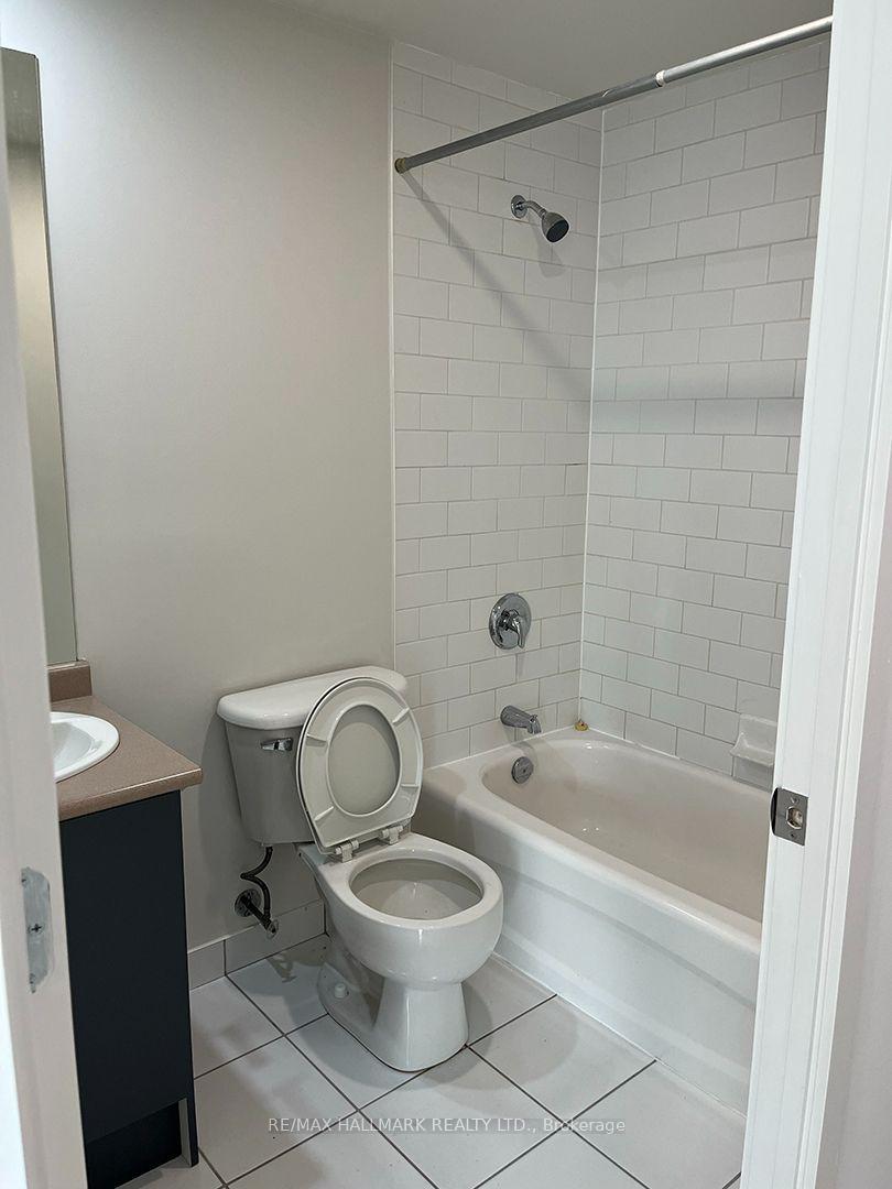 Photo 15 of Unit 803, 281 Mutual Street, Toronto, Church-Yonge Corridor — HOMEH