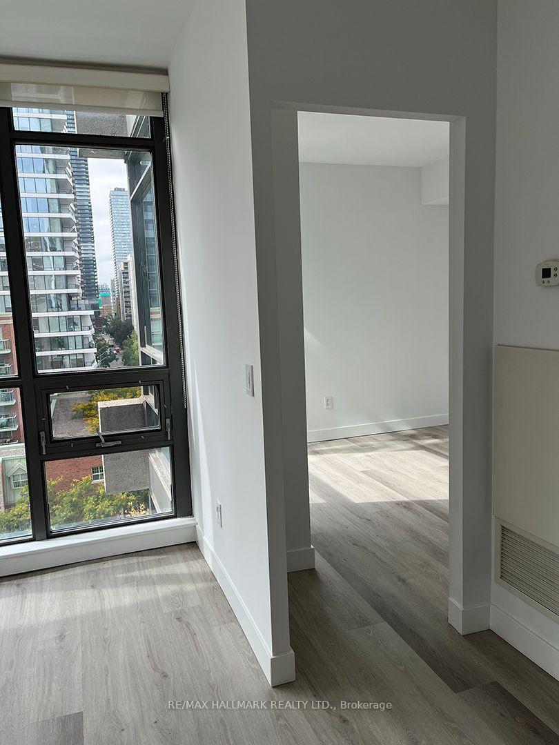 Photo 16 of Unit 803, 281 Mutual Street, Toronto, Church-Yonge Corridor — HOMEH