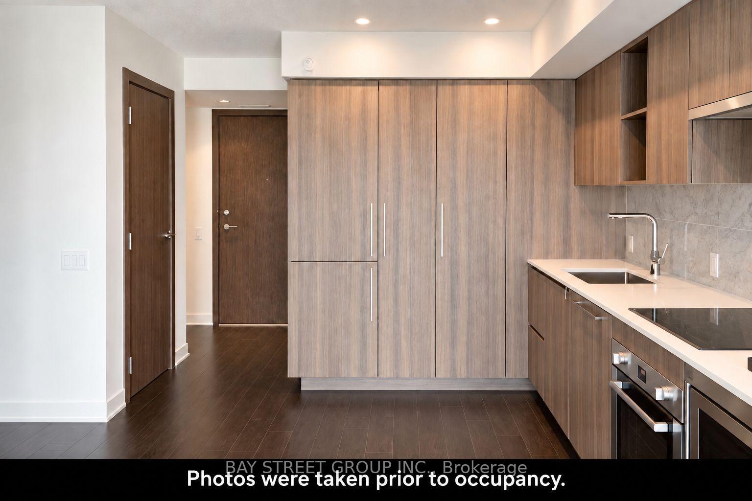 Photo 4 of Unit 1608, 19 Bathurst Street, Toronto, Waterfront Communities — HOMEH