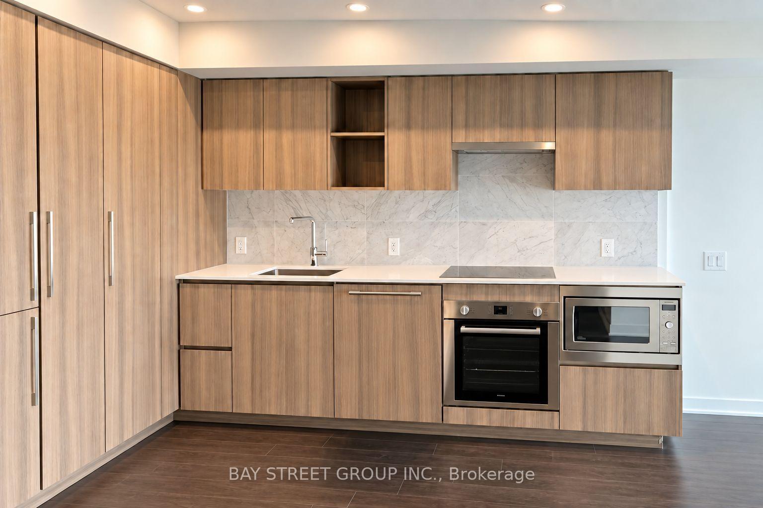 Photo 5 of Unit 1608, 19 Bathurst Street, Toronto, Waterfront Communities — HOMEH