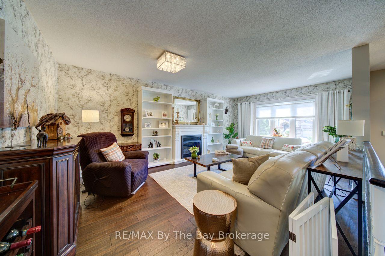 Photo 9 of 9 Cranberry Heights, Wasaga Beach — HOMEH