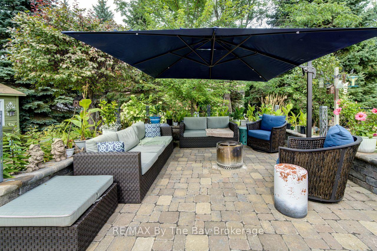 Photo 37 of 9 Cranberry Heights, Wasaga Beach — HOMEH