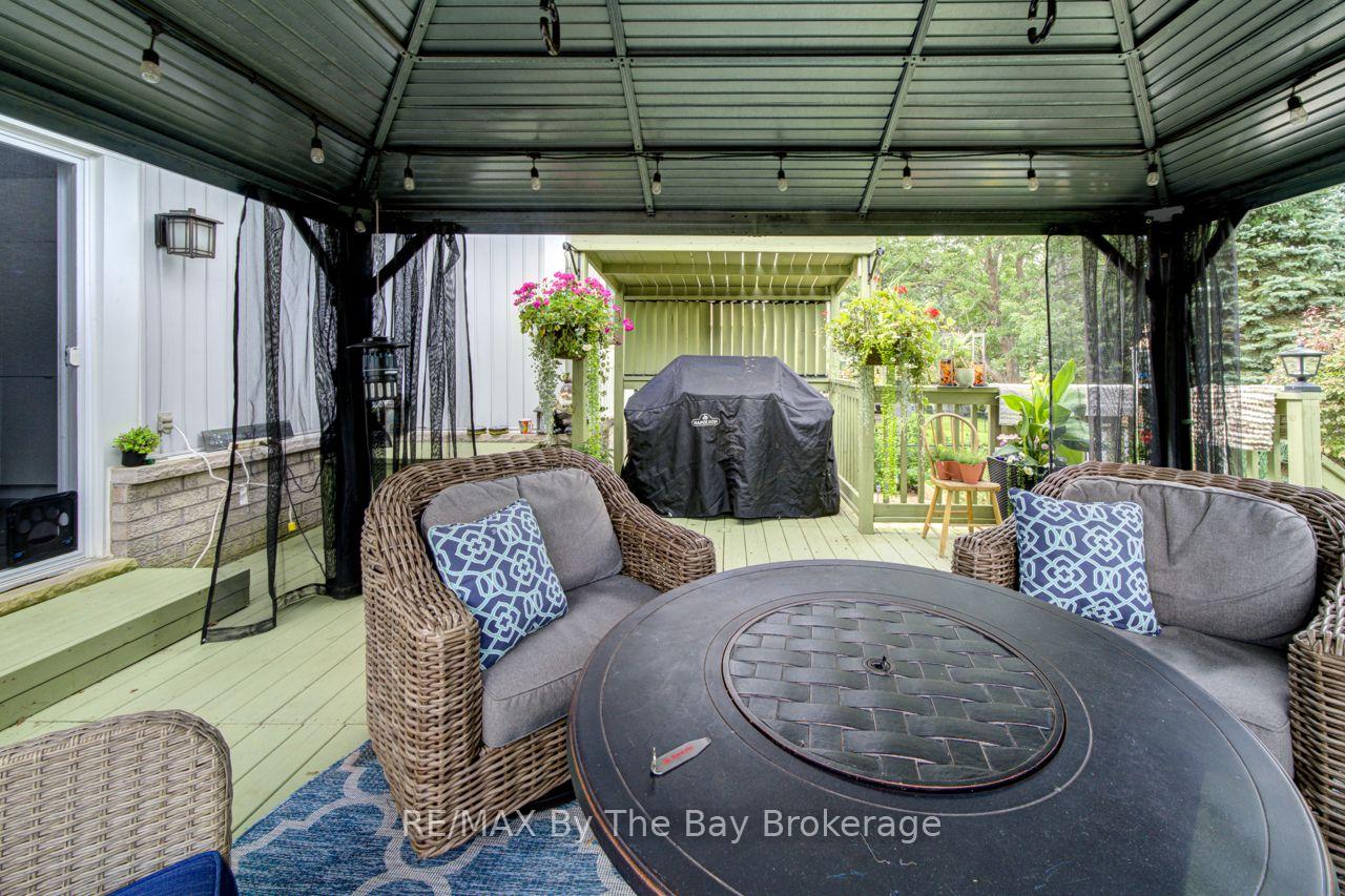 Photo 41 of 9 Cranberry Heights, Wasaga Beach — HOMEH
