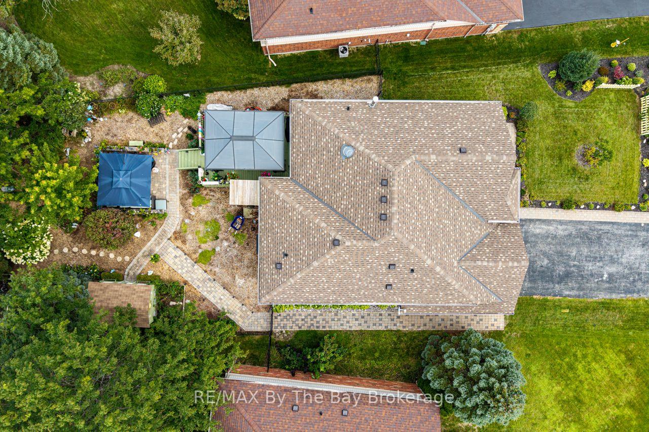 Photo 45 of 9 Cranberry Heights, Wasaga Beach — HOMEH