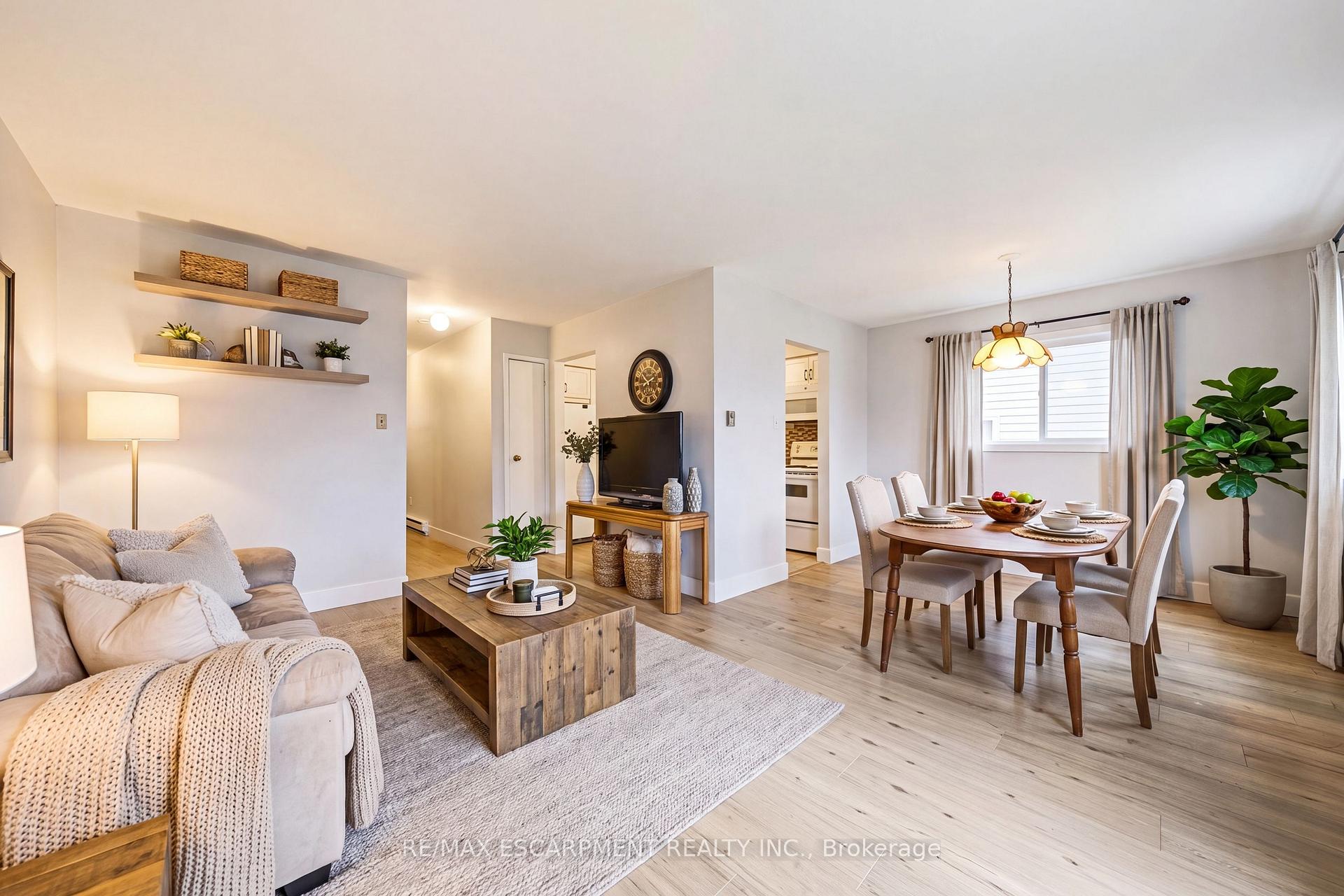 Photo 8 of Unit 14, 564 Sheraton Road, Burlington, Appleby — HOMEH