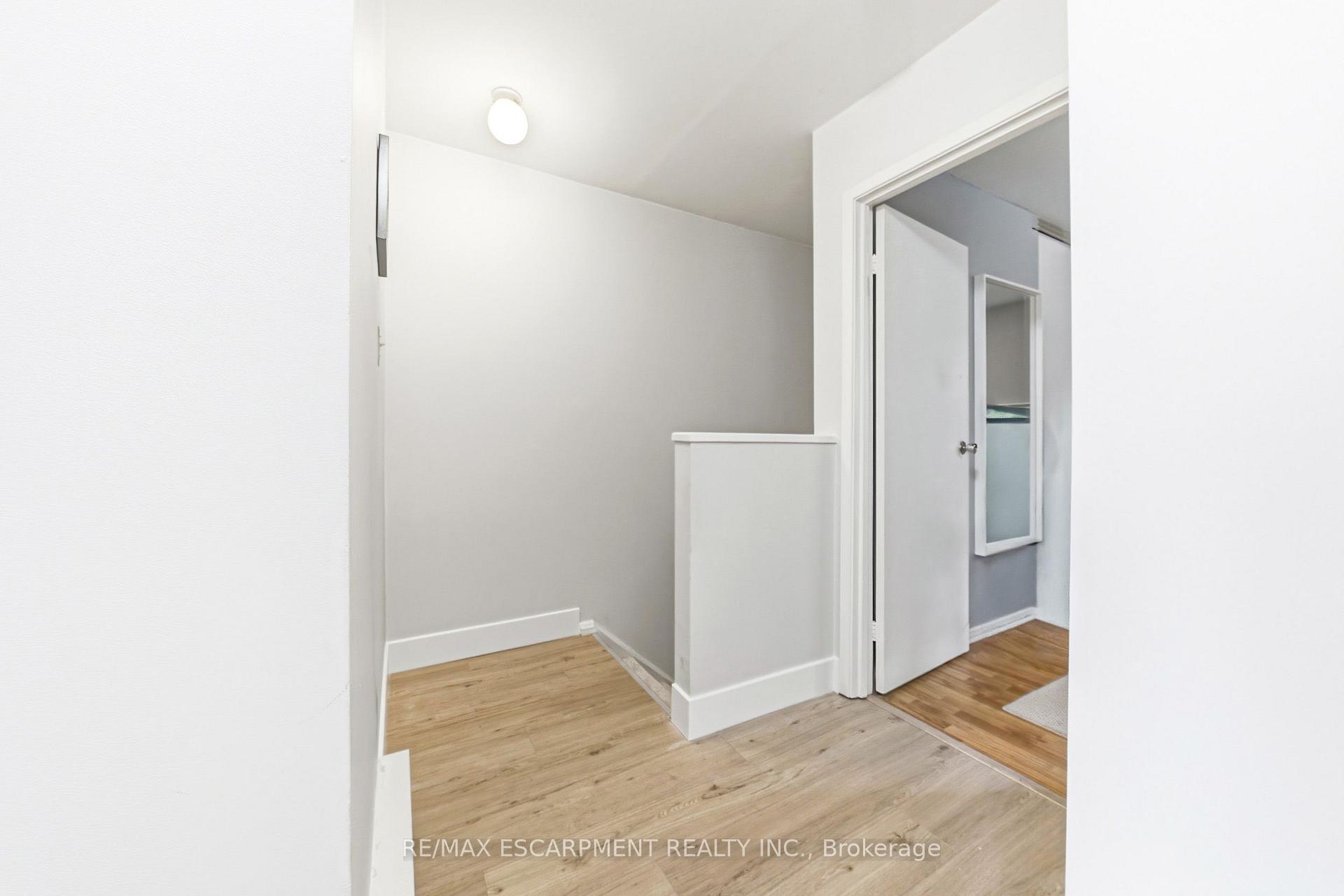 Photo 13 of Unit 14, 564 Sheraton Road, Burlington, Appleby — HOMEH
