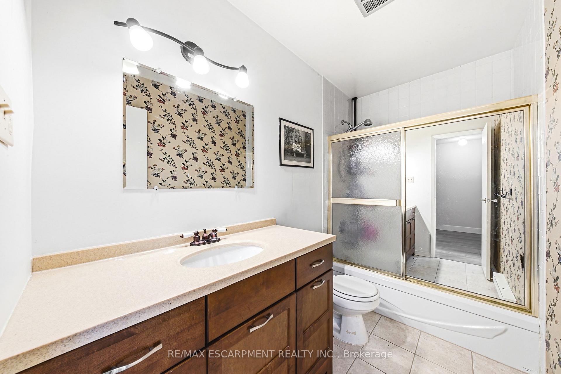 Photo 16 of Unit 14, 564 Sheraton Road, Burlington, Appleby — HOMEH