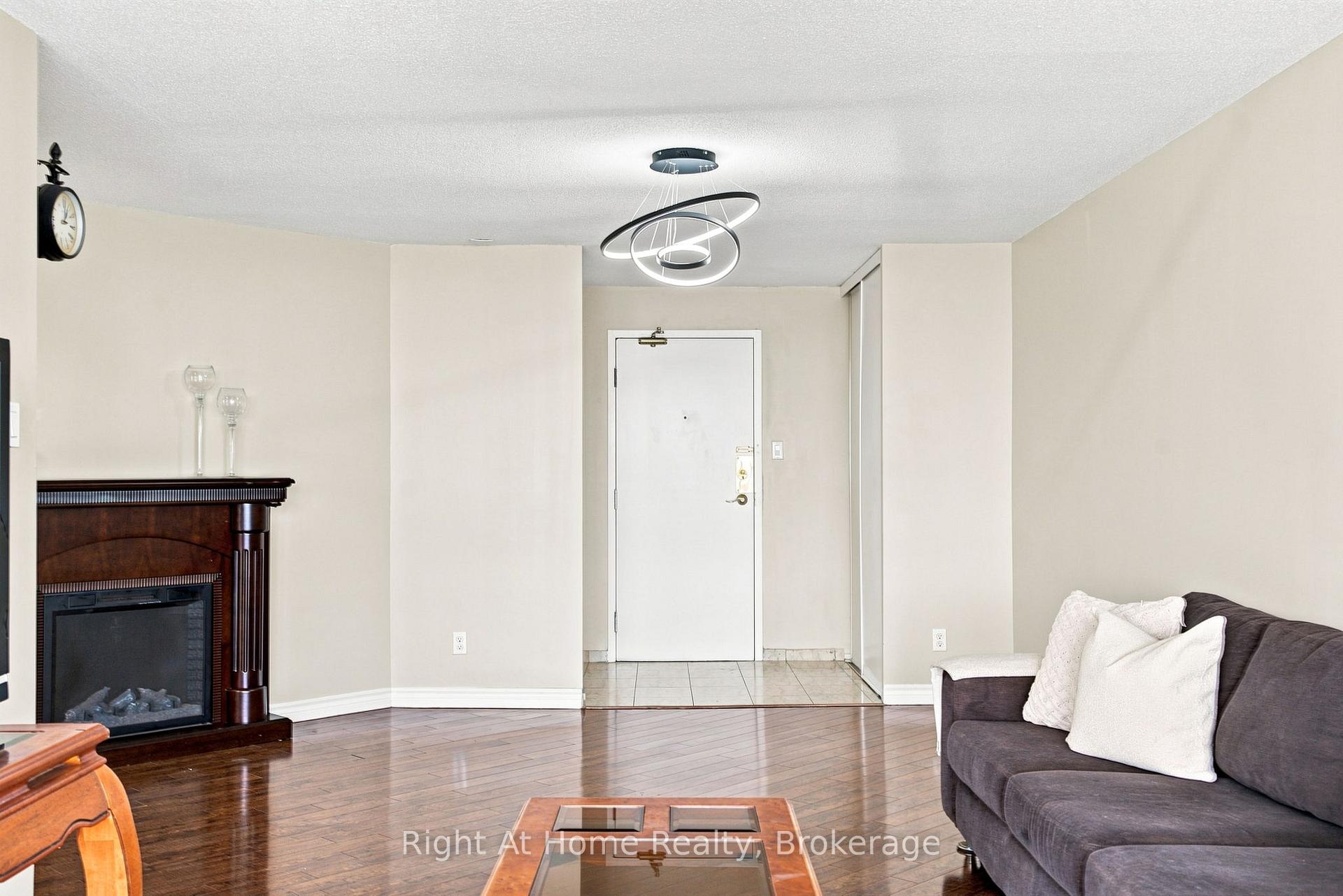 Photo 9 of Unit 1215, 11753 Sheppard Avenue E, Scarborough, Rouge — HOMEH