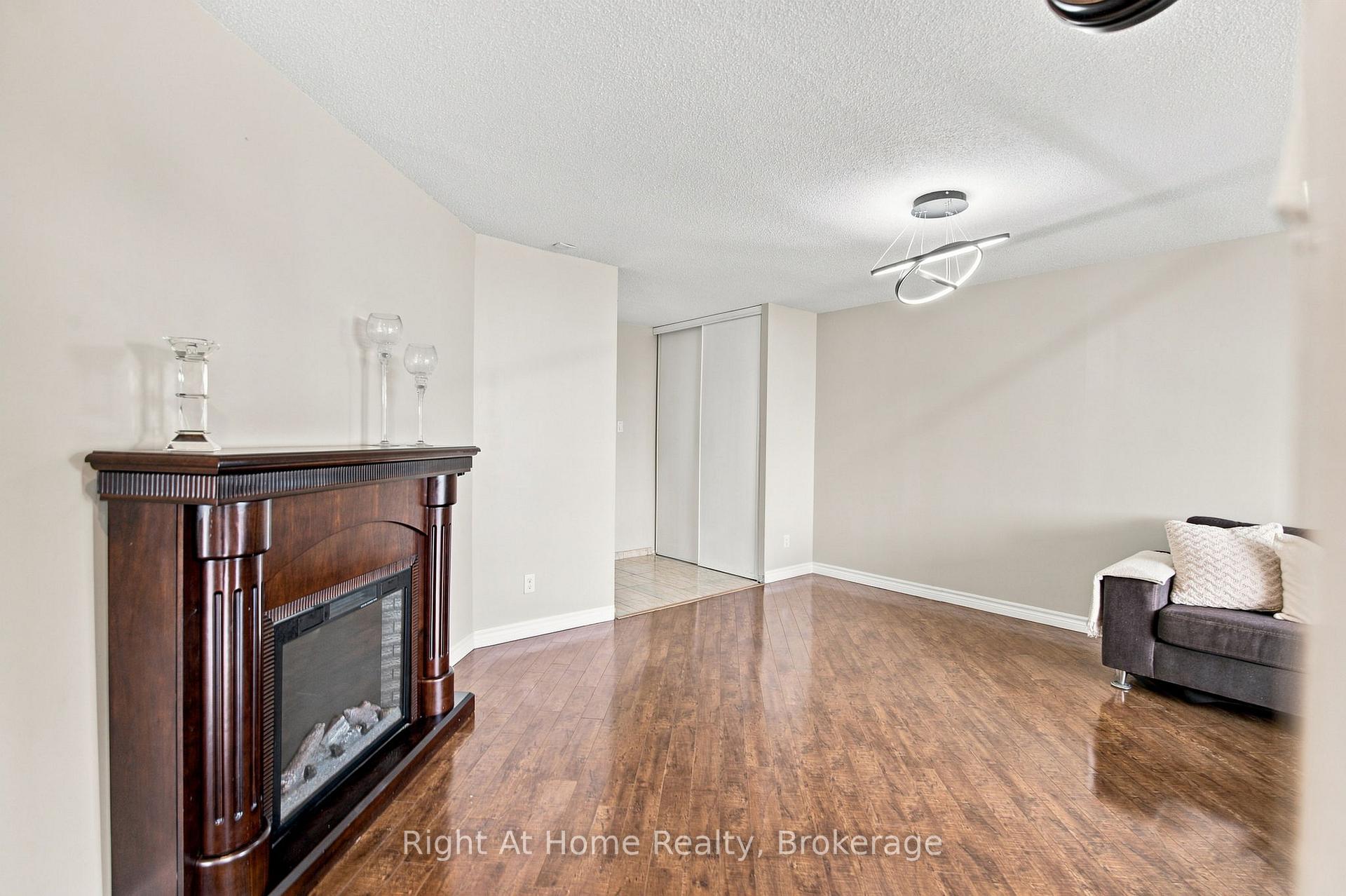 Photo 10 of Unit 1215, 11753 Sheppard Avenue E, Scarborough, Rouge — HOMEH