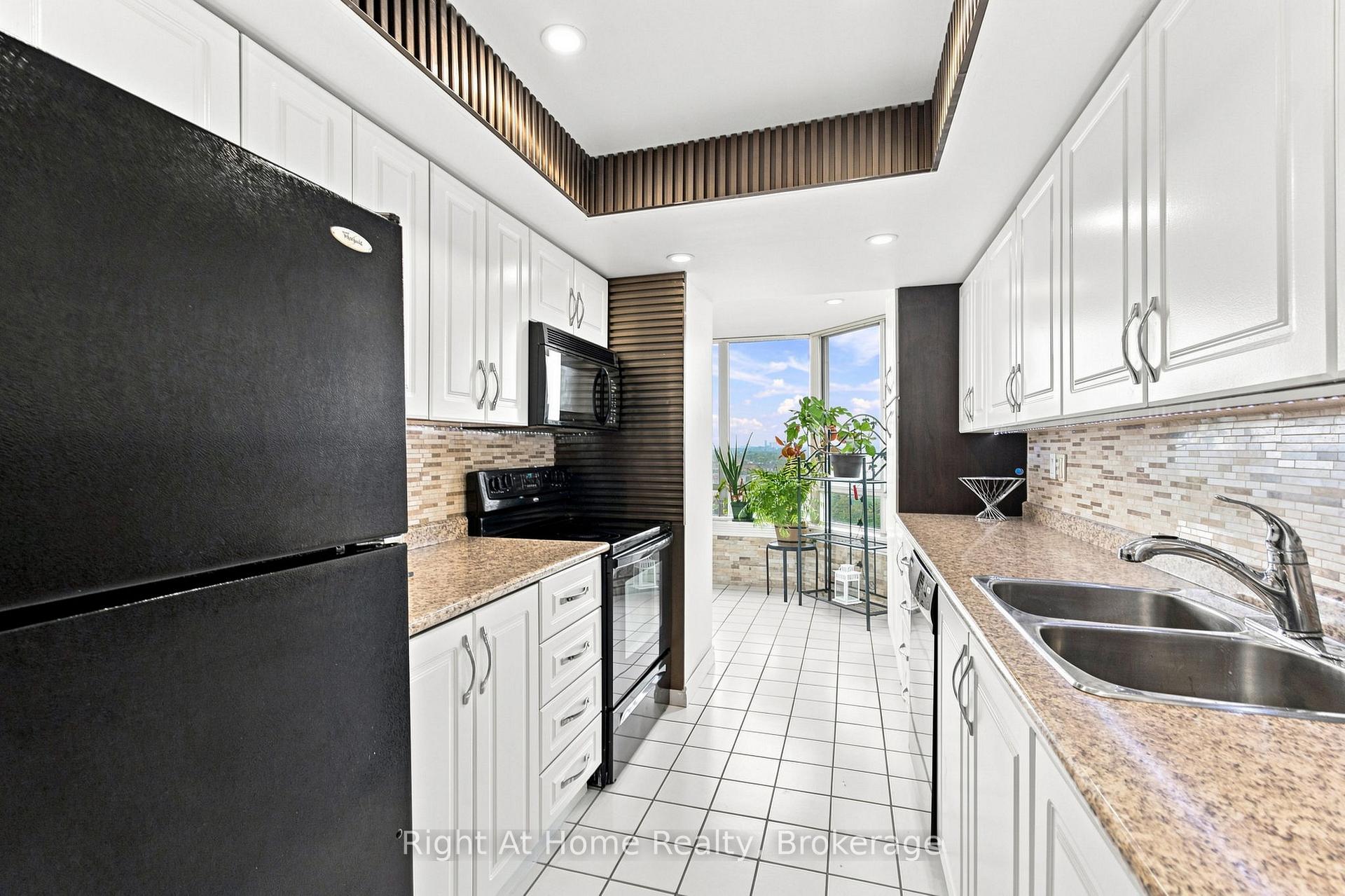 Photo 21 of Unit 1215, 11753 Sheppard Avenue E, Scarborough, Rouge — HOMEH