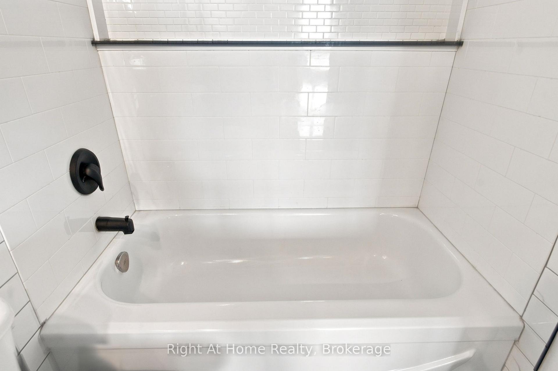 Photo 36 of Unit 1215, 11753 Sheppard Avenue E, Scarborough, Rouge — HOMEH