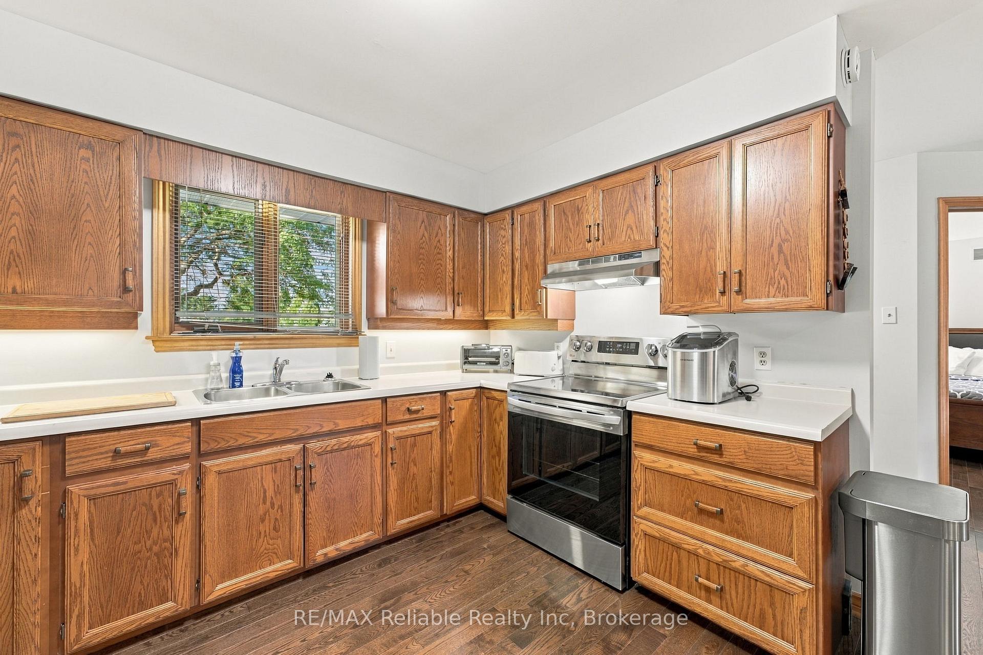 Photo 15 of 33895 Bissonette Avenue, Bluewater, Hay — HOMEH