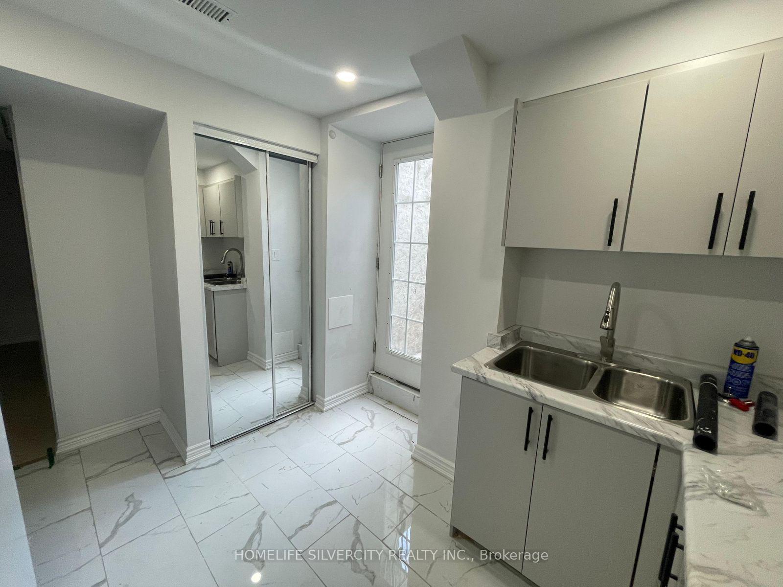 Photo 1 of Unit 2, 29 Dunstable Drive, Whitby, Brooklin — HOMEH