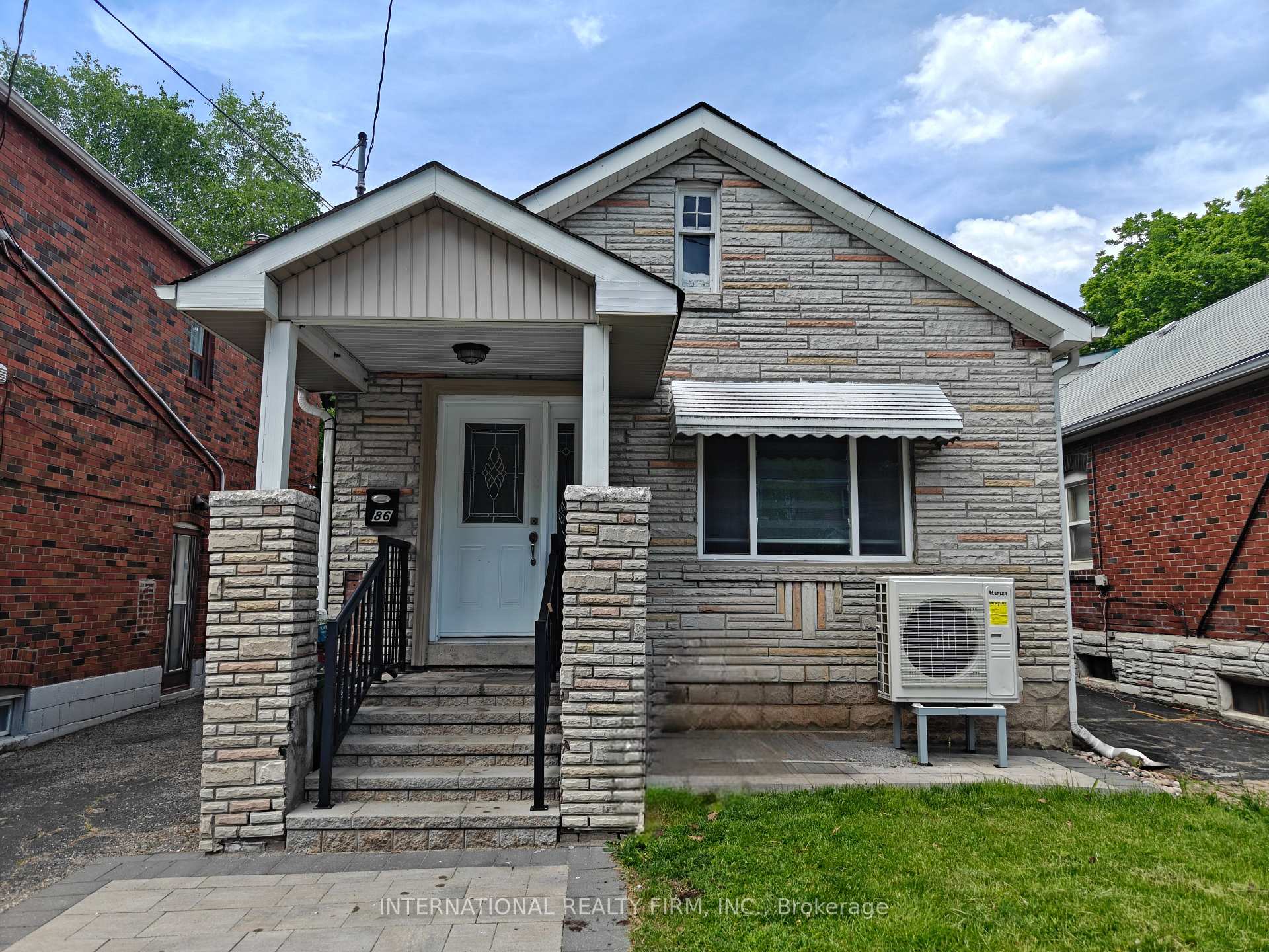 Photo 1 of 86 Patterson Avenue, Scarborough, Oakridge — HOMEH