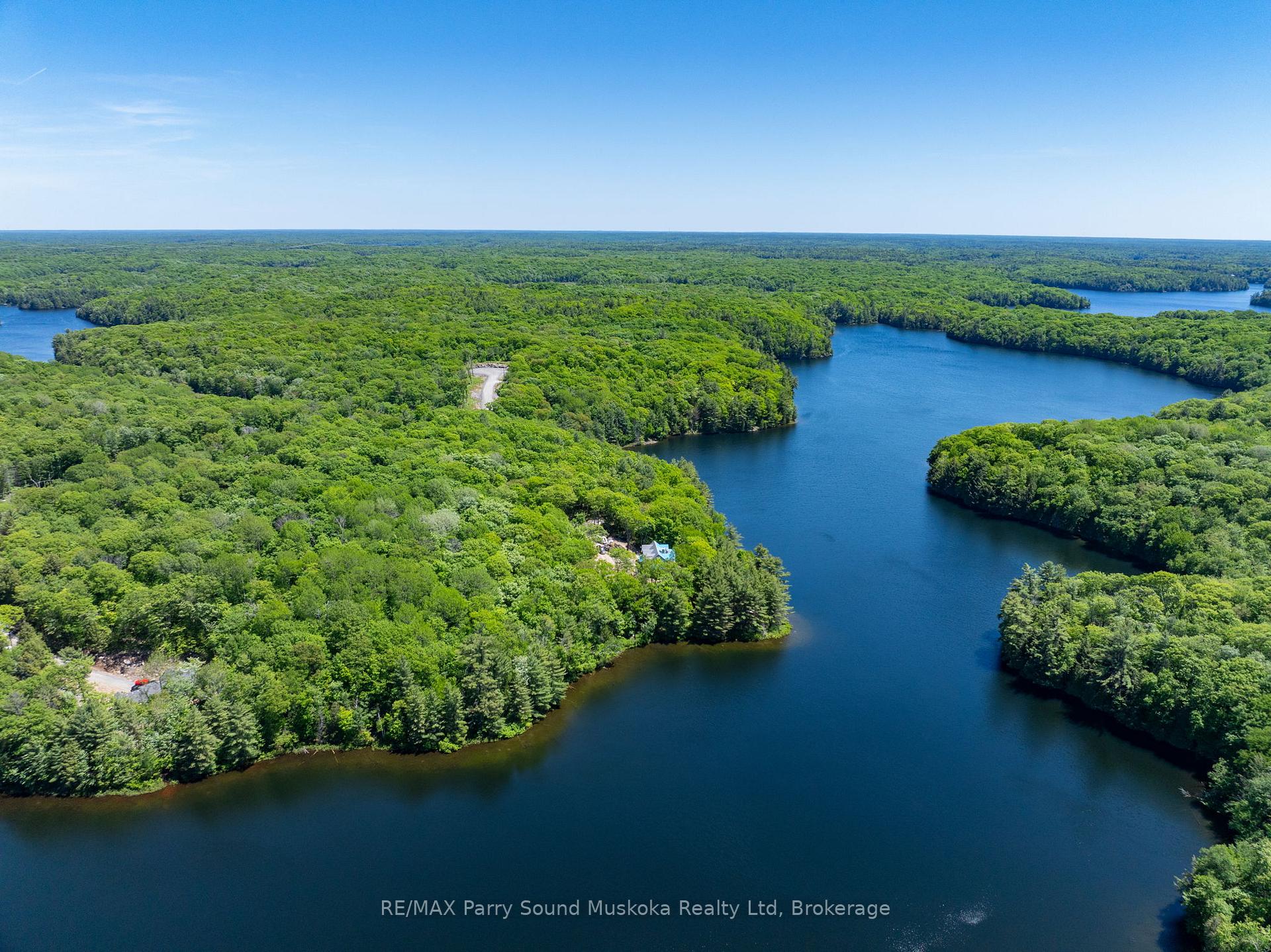 Photo 12 of 21 Wee-Ge-Wa Road, Seguin — HOMEH