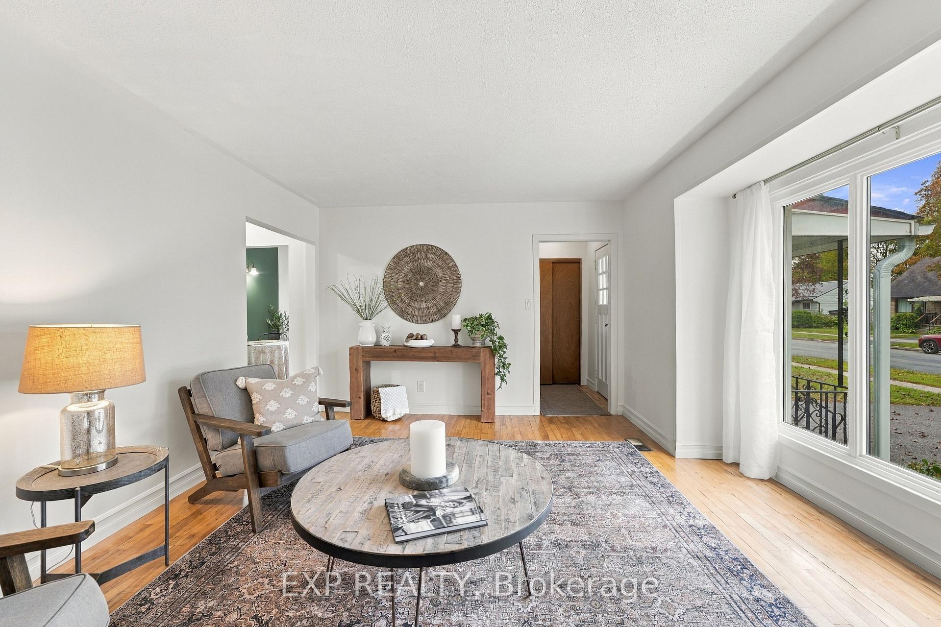 Photo 9 of 724 Mckellar Street, Peterborough, Otonabee Ward 1 — HOMEH