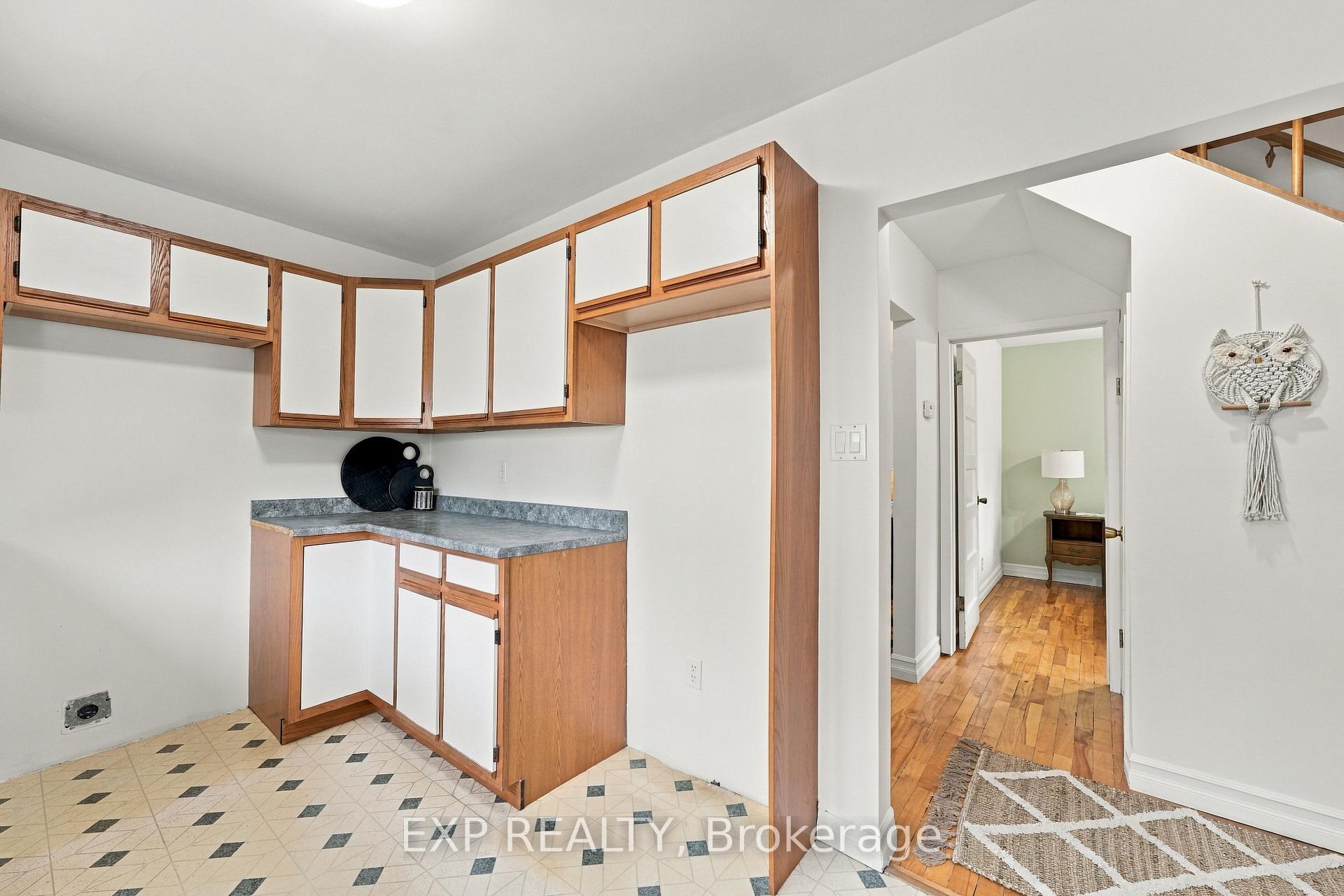 Photo 15 of 724 Mckellar Street, Peterborough, Otonabee Ward 1 — HOMEH