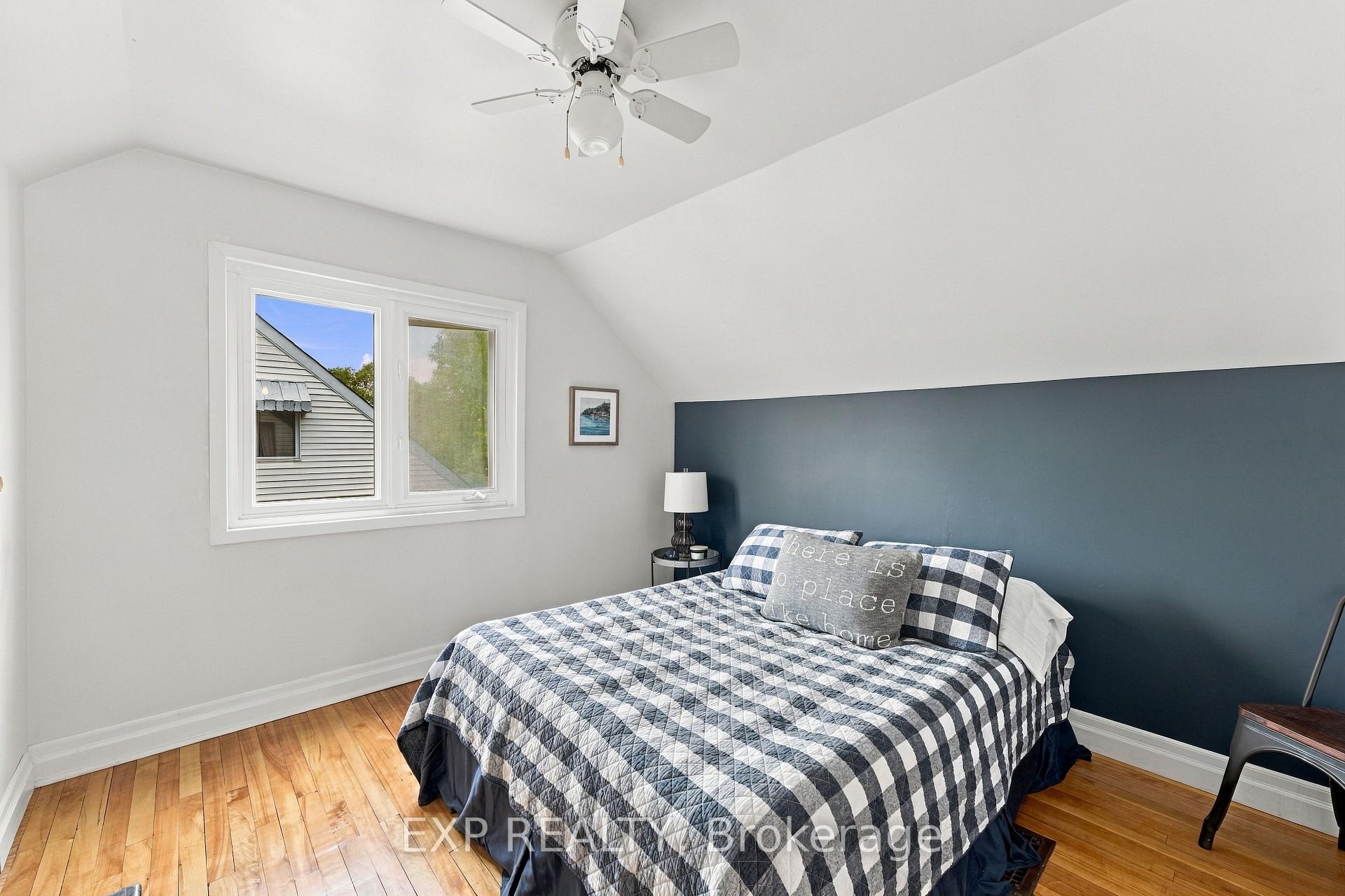 Photo 25 of 724 Mckellar Street, Peterborough, Otonabee Ward 1 — HOMEH