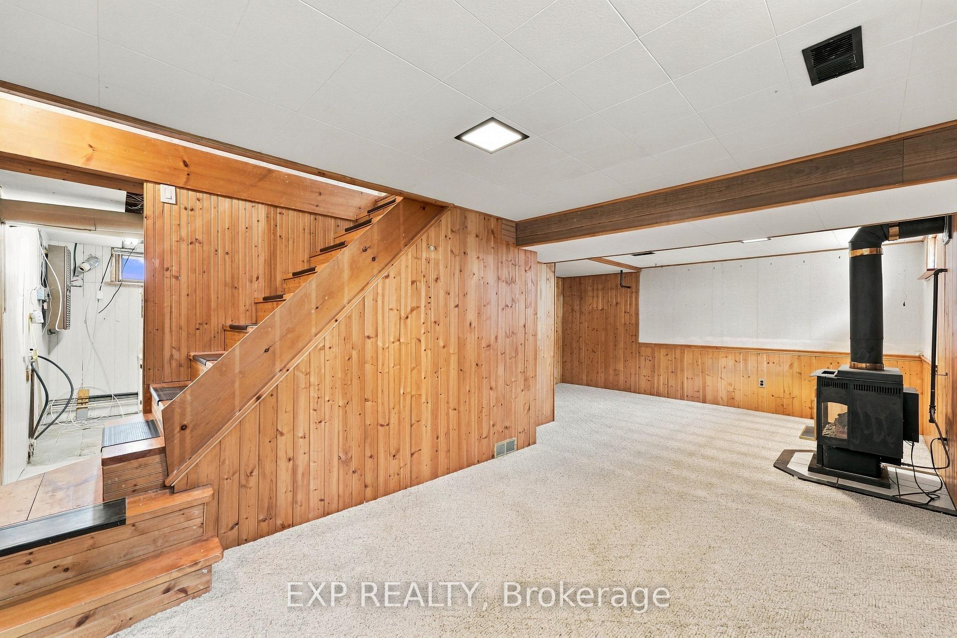 Photo 33 of 724 Mckellar Street, Peterborough, Otonabee Ward 1 — HOMEH