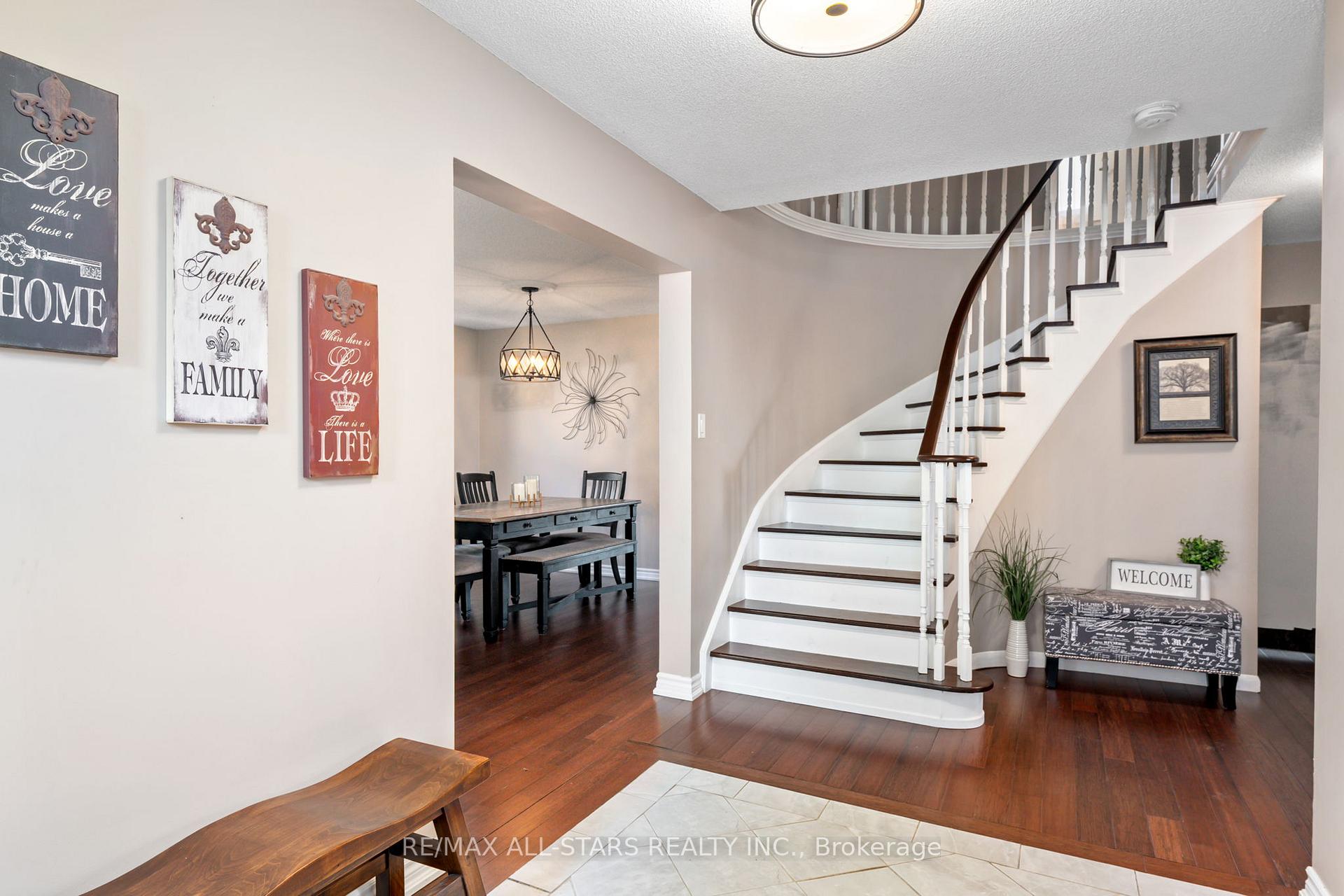 Photo 5 of 222 Biscayne Boulevard, Georgina, Keswick South — HOMEH