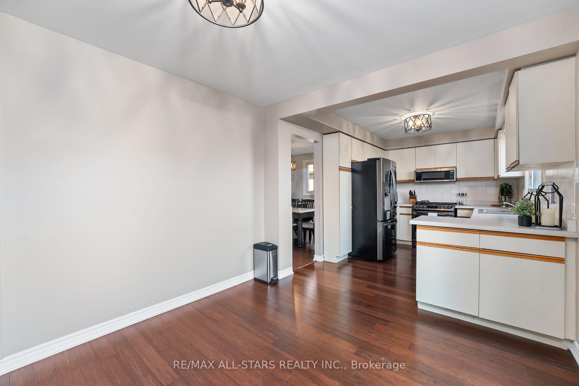 Photo 12 of 222 Biscayne Boulevard, Georgina, Keswick South — HOMEH