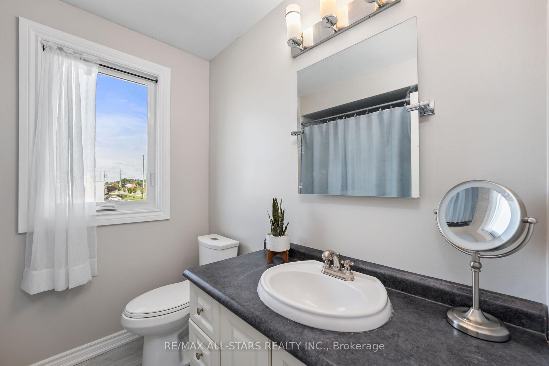 Photo 26 of 222 Biscayne Boulevard, Georgina, Keswick South — HOMEH