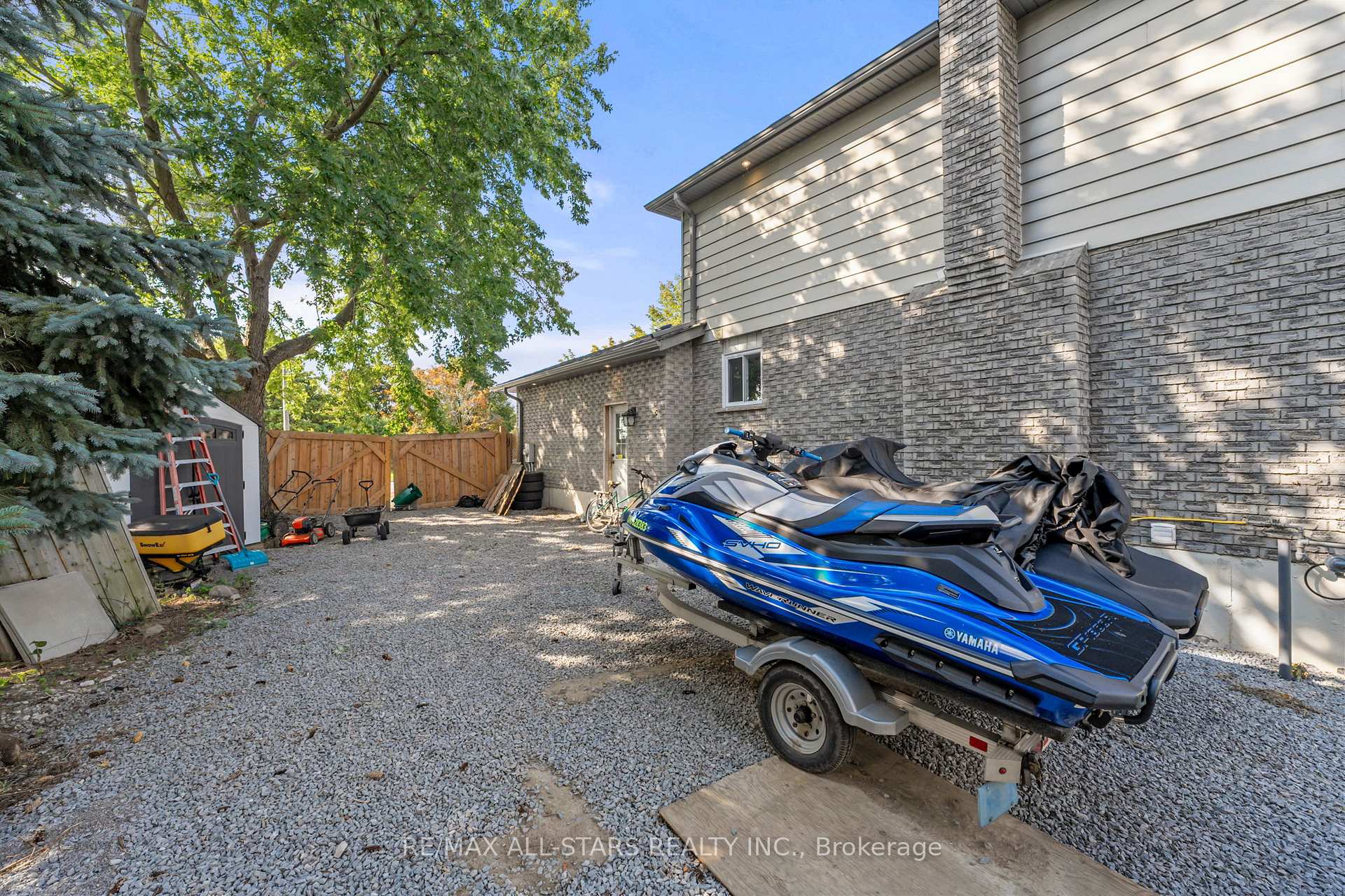 Photo 31 of 222 Biscayne Boulevard, Georgina, Keswick South — HOMEH