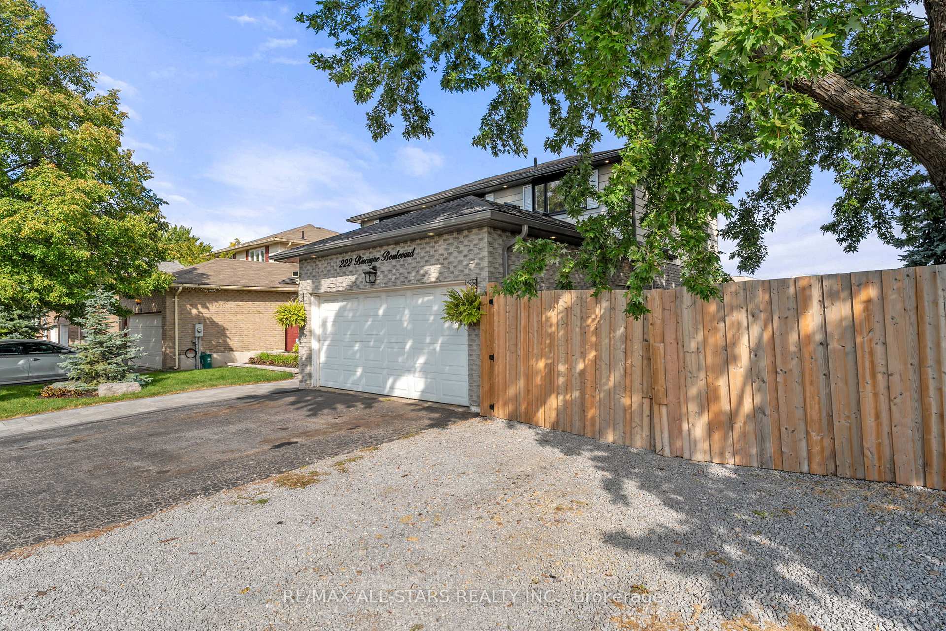 Photo 38 of 222 Biscayne Boulevard, Georgina, Keswick South — HOMEH
