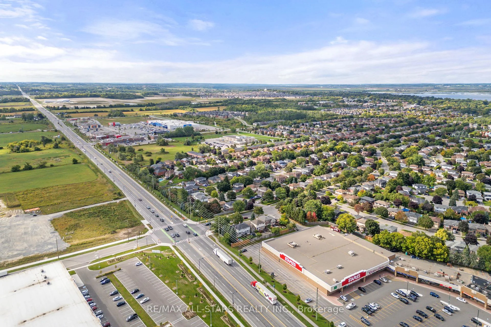 Photo 43 of 222 Biscayne Boulevard, Georgina, Keswick South — HOMEH