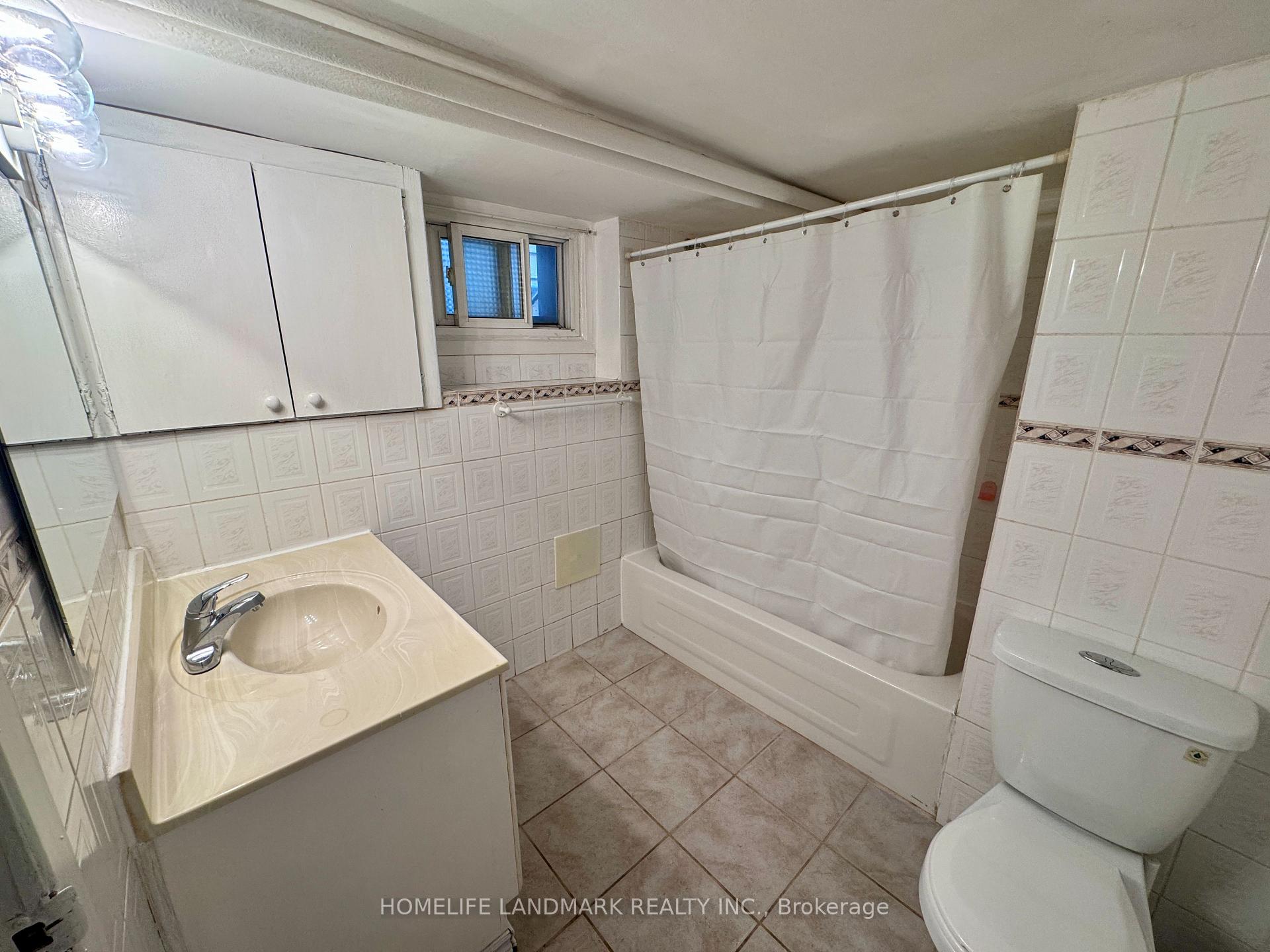 Photo 10 of Unit Lower, 415 Delaware Avenue, Toronto, Dovercourt-Wallace Emerson-Junction — HOMEH