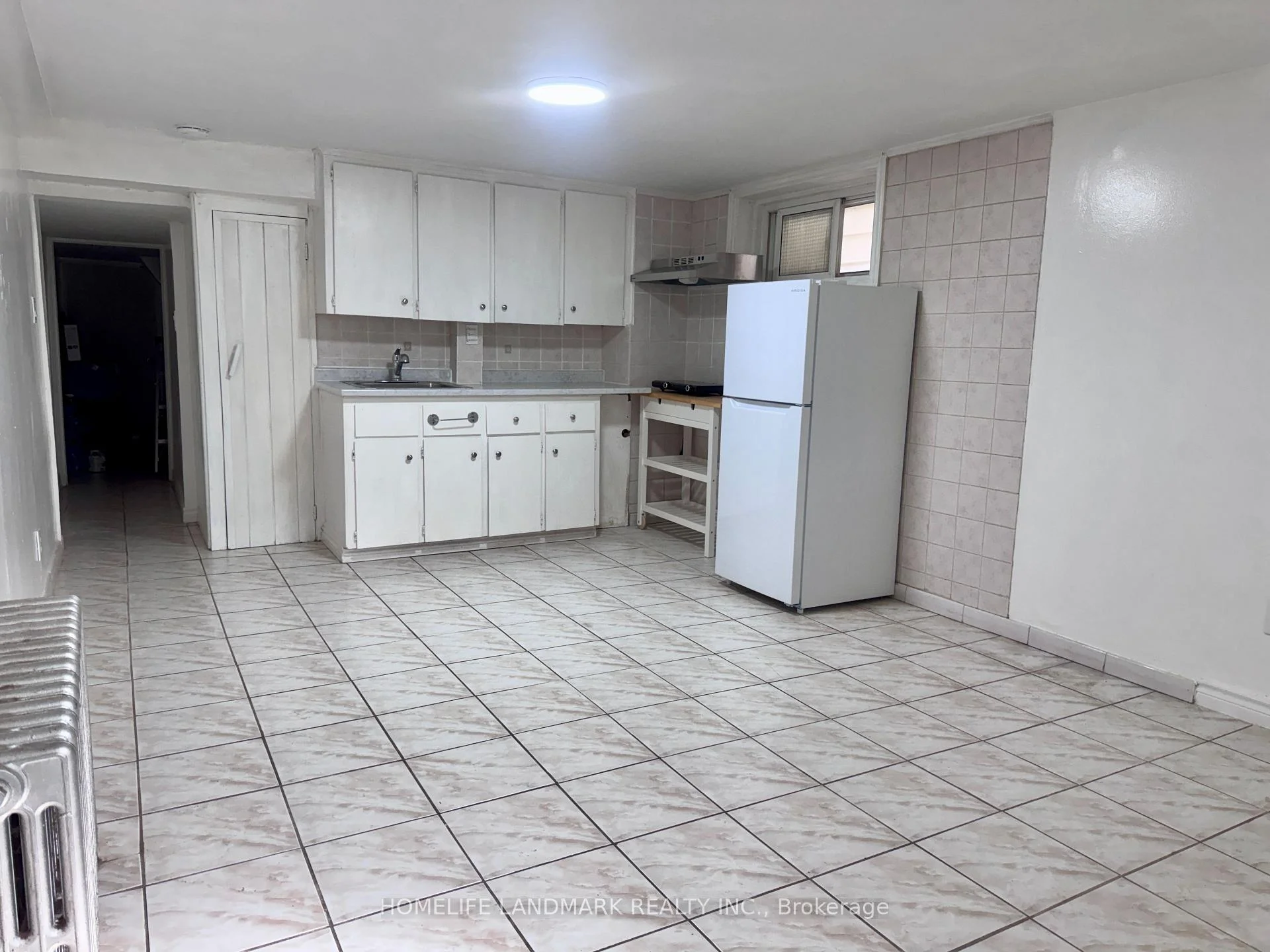 Photo 7 of Unit Lower, 415 Delaware Avenue, Toronto, Dovercourt-Wallace Emerson-Junction — HOMEH