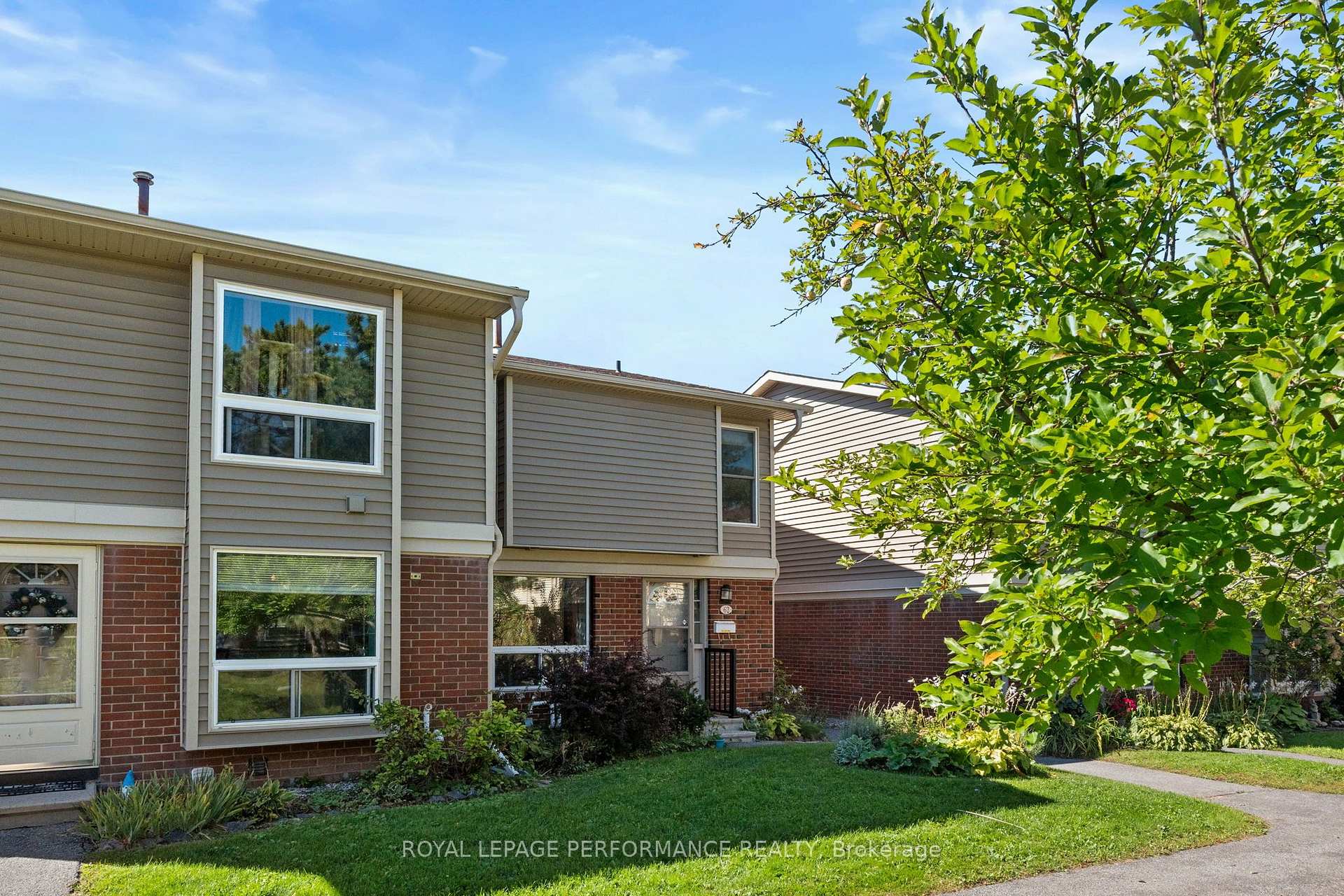 Photo 2 of Unit 62, 820 Cahill Drive W, Ottawa, Hunt Club — HOMEH