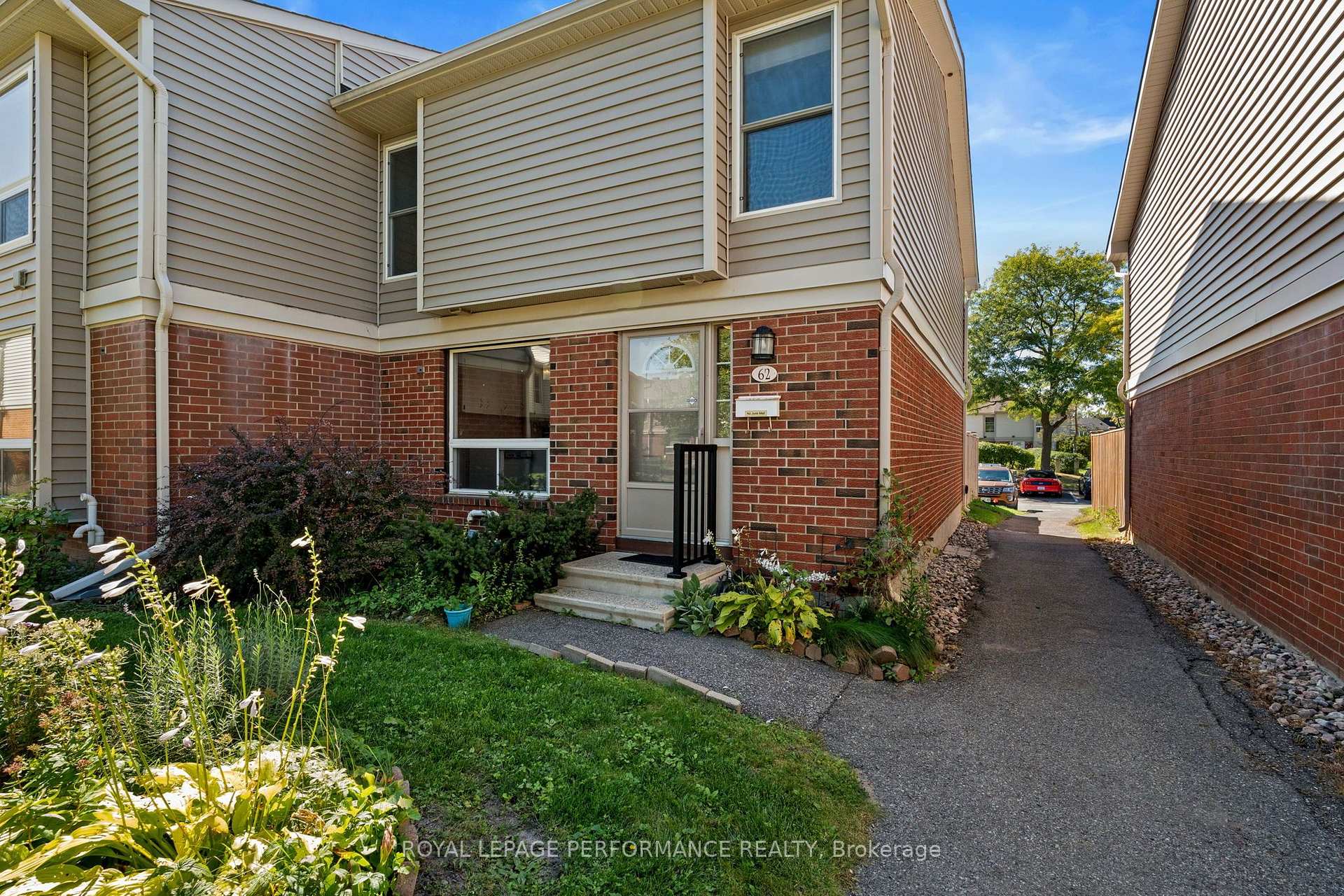 Photo 4 of Unit 62, 820 Cahill Drive W, Ottawa, Hunt Club — HOMEH