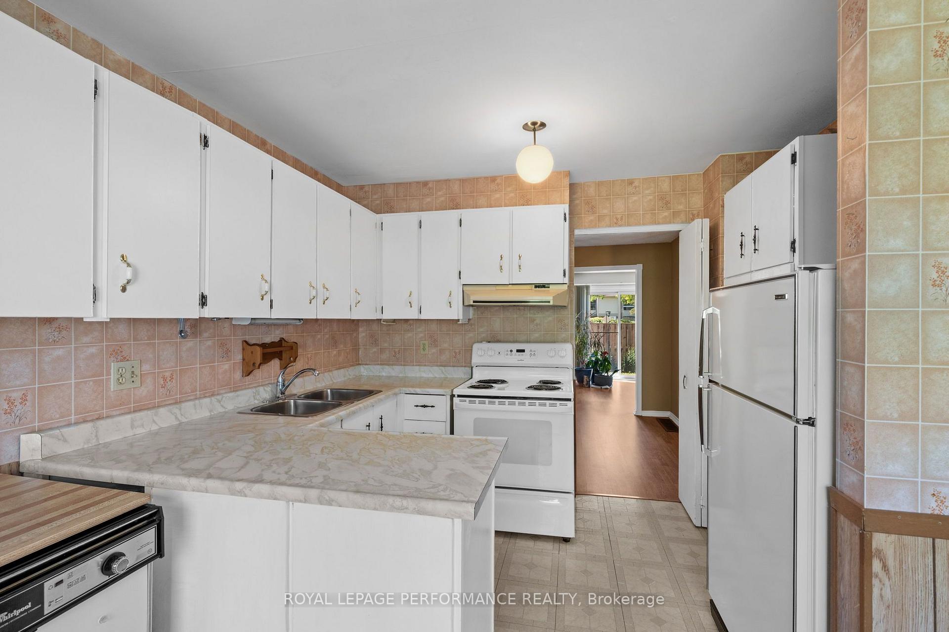Photo 21 of Unit 62, 820 Cahill Drive W, Ottawa, Hunt Club — HOMEH