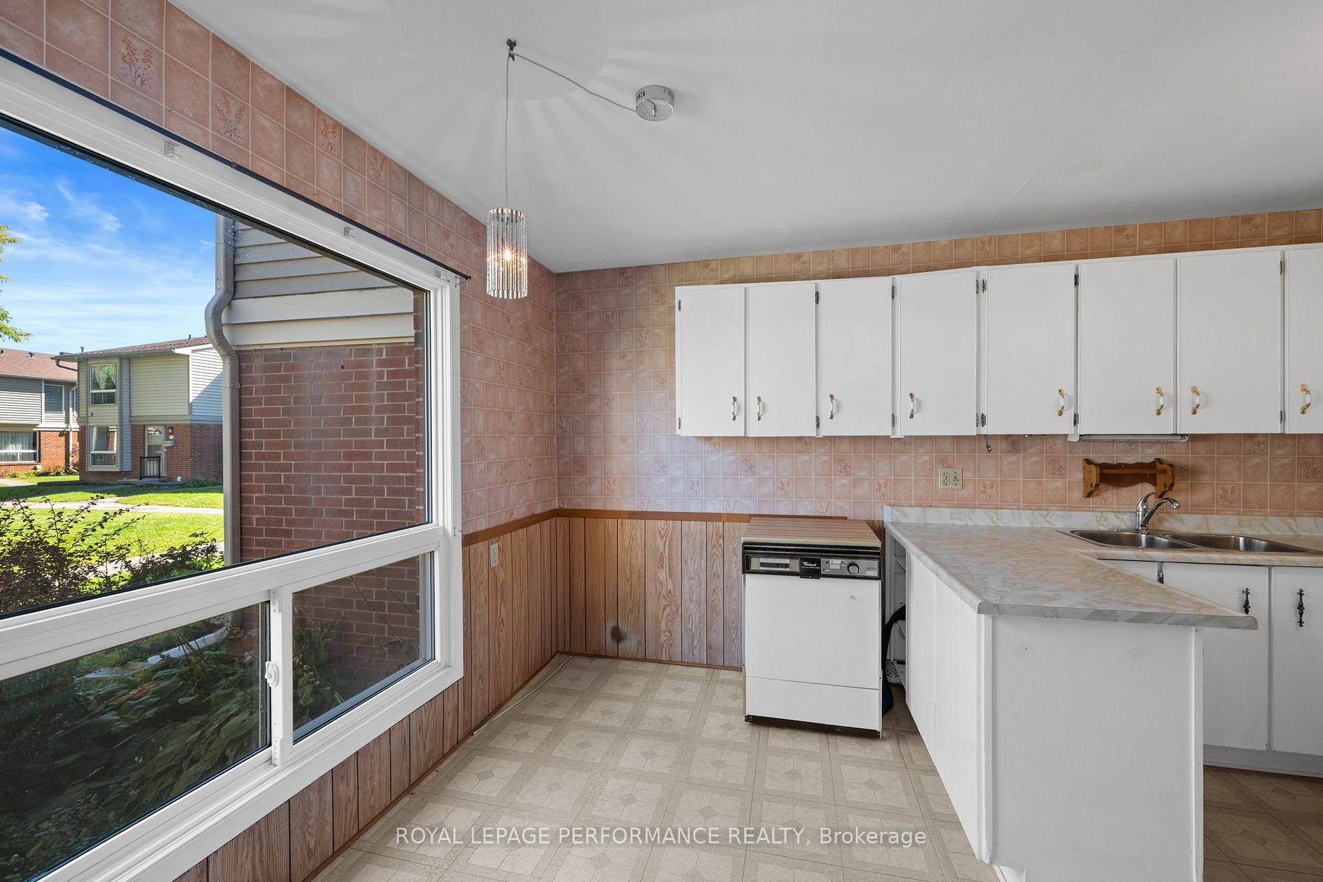 Photo 24 of Unit 62, 820 Cahill Drive W, Ottawa, Hunt Club — HOMEH