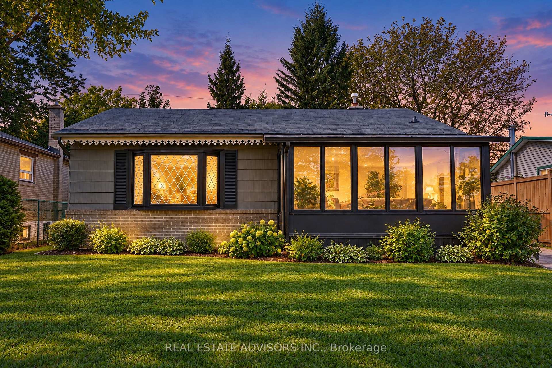 Photo 3 of 712 Annland Street, Pickering, Bay Ridges — HOMEH