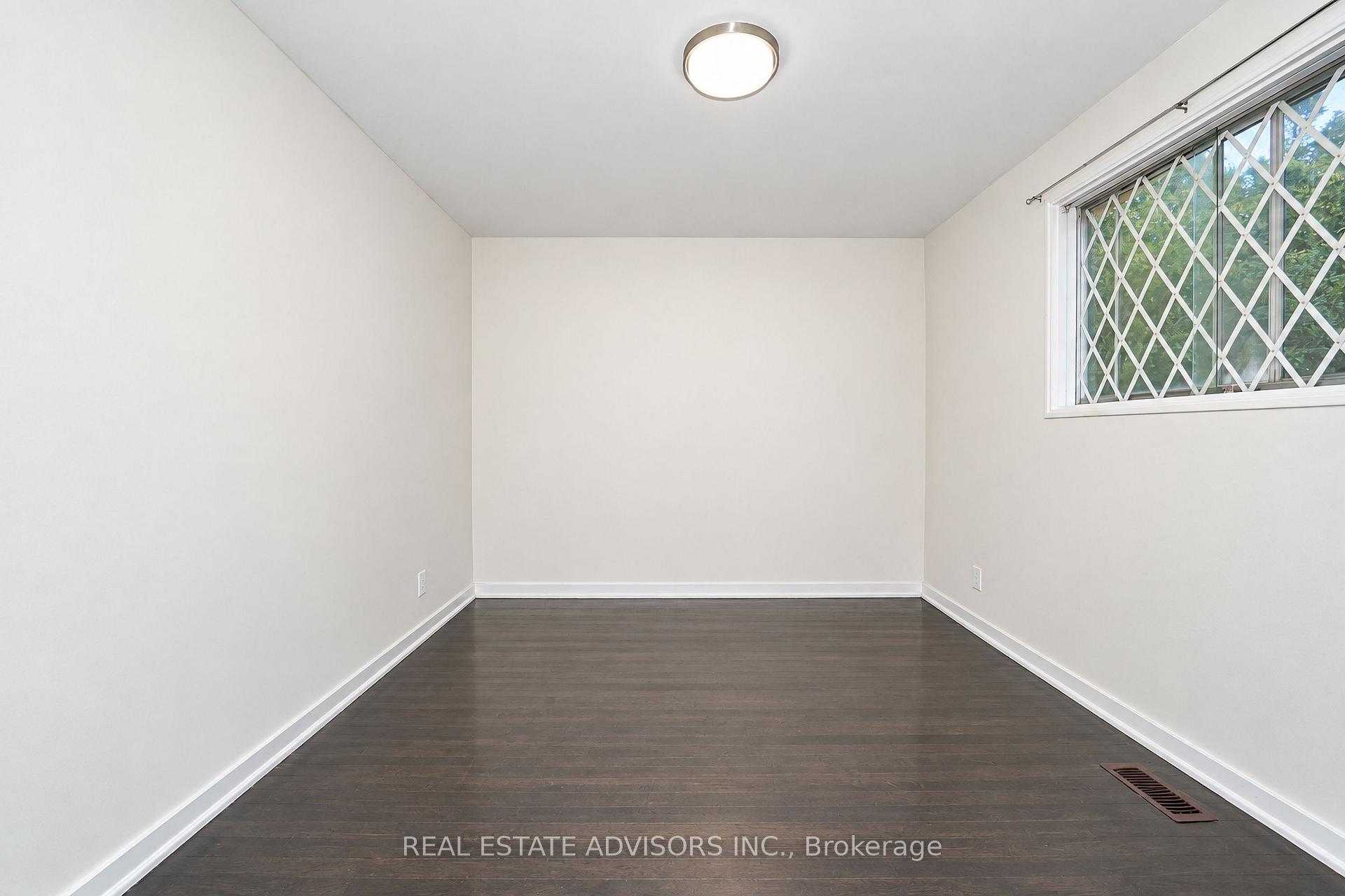 Photo 13 of 712 Annland Street, Pickering, Bay Ridges — HOMEH