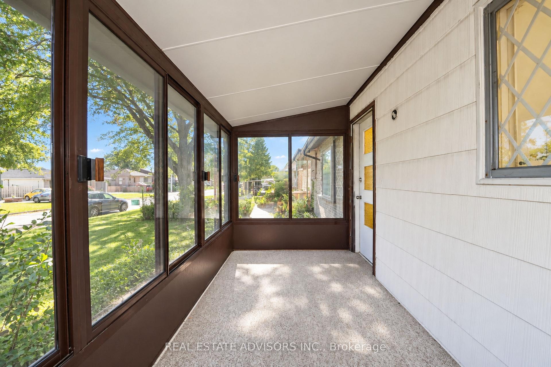 Photo 15 of 712 Annland Street, Pickering, Bay Ridges — HOMEH