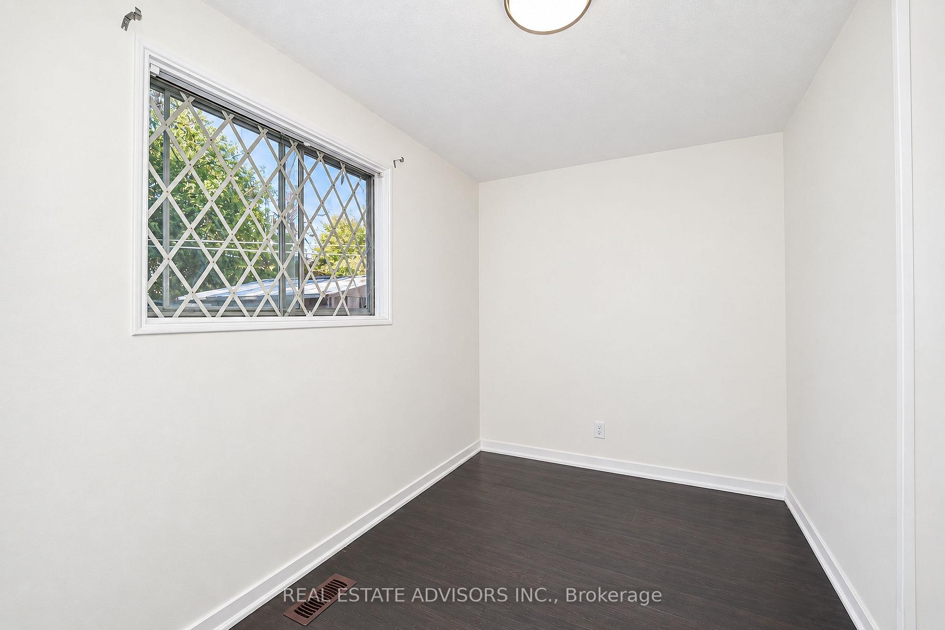 Photo 17 of 712 Annland Street, Pickering, Bay Ridges — HOMEH