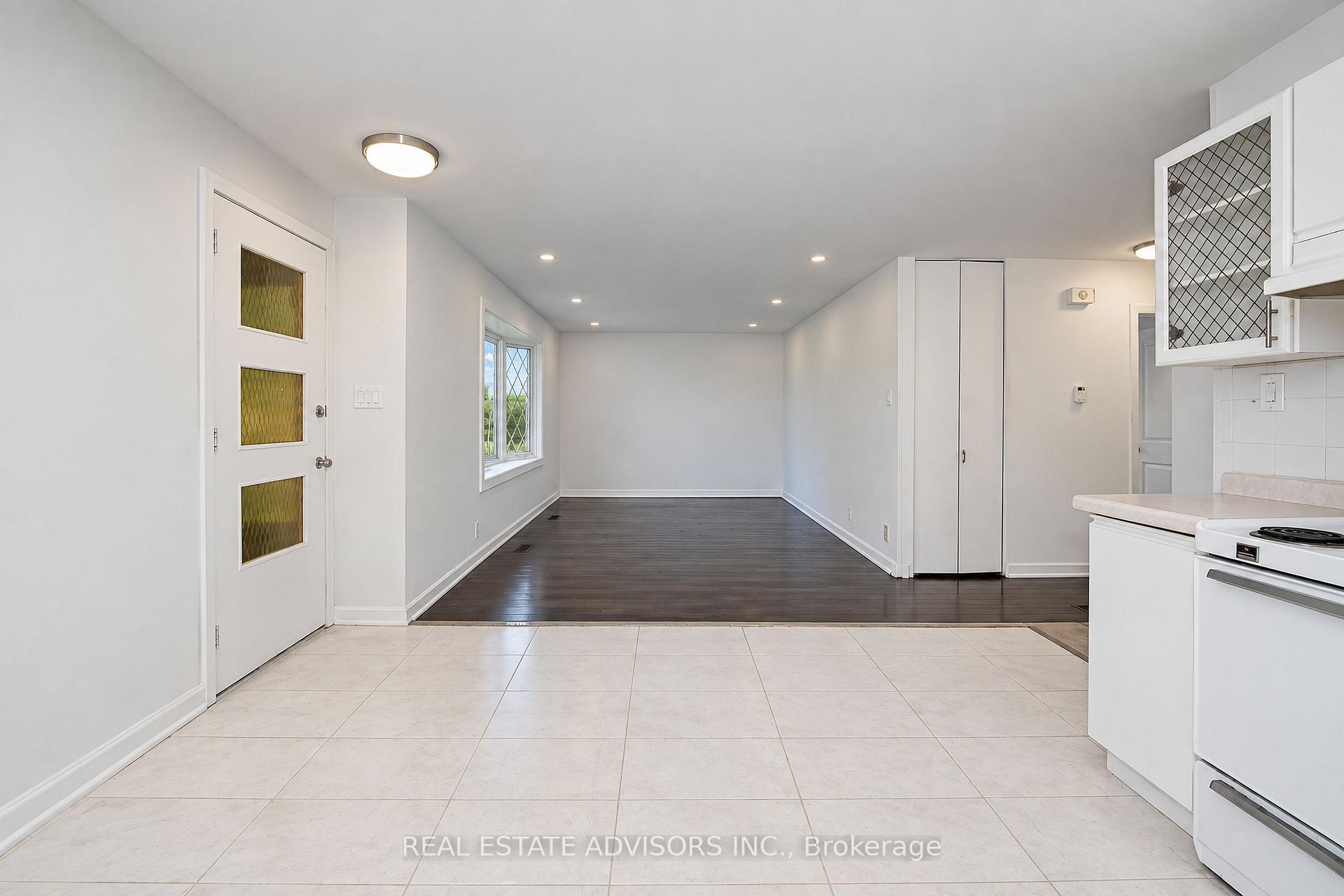 Photo 20 of 712 Annland Street, Pickering, Bay Ridges — HOMEH