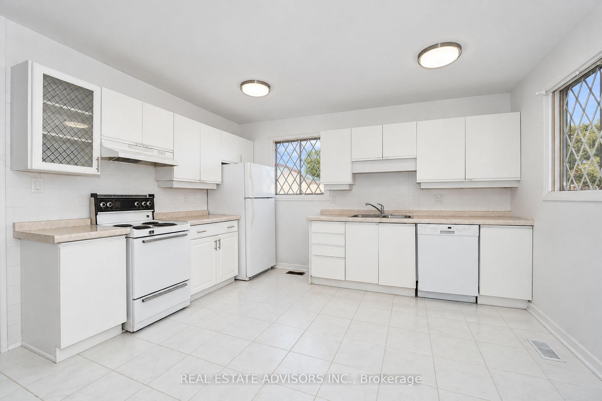 Photo 22 of 712 Annland Street, Pickering, Bay Ridges — HOMEH